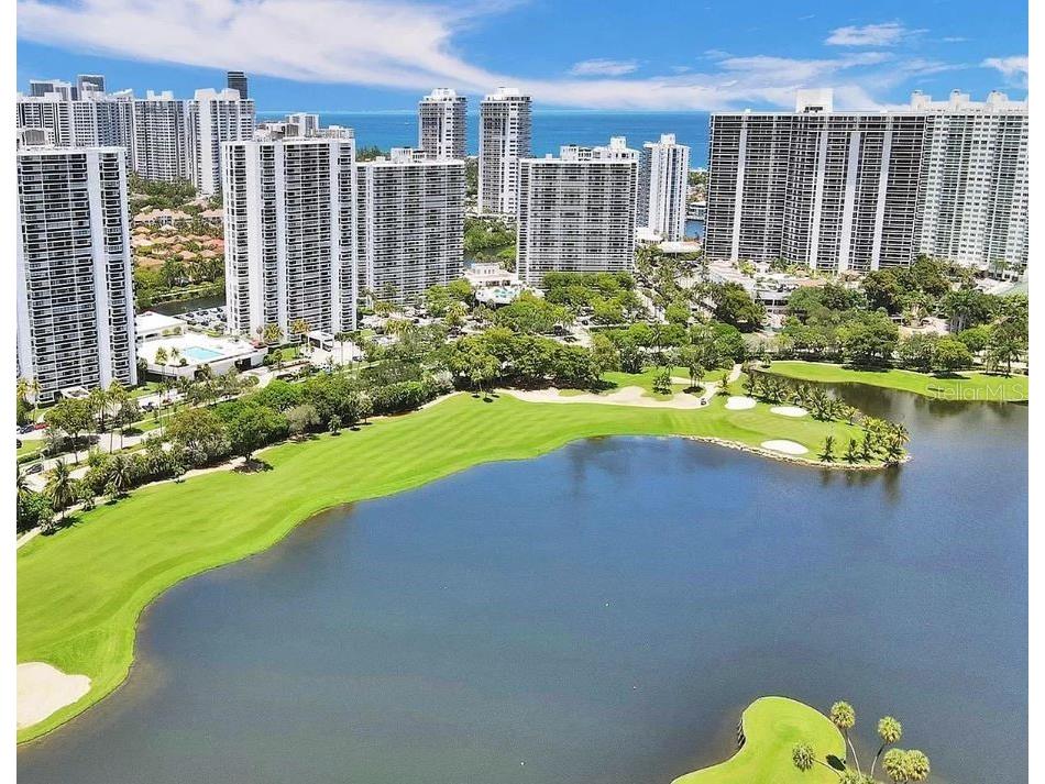 3675 N Country Club Drive #2110 Miami FL 33180 FC313295 image40