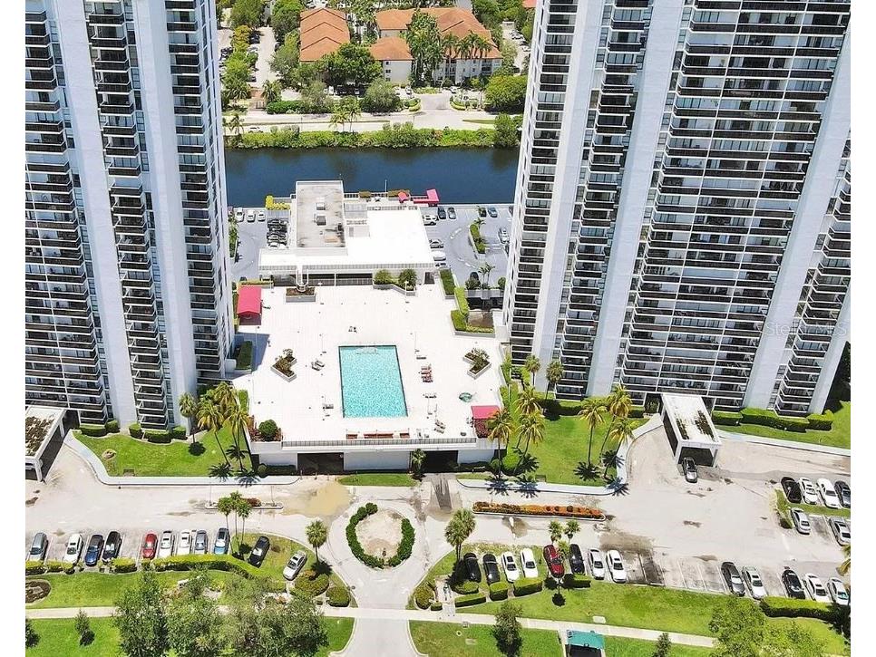 3675 N Country Club Drive #2110 Miami FL 33180 FC313295 image41