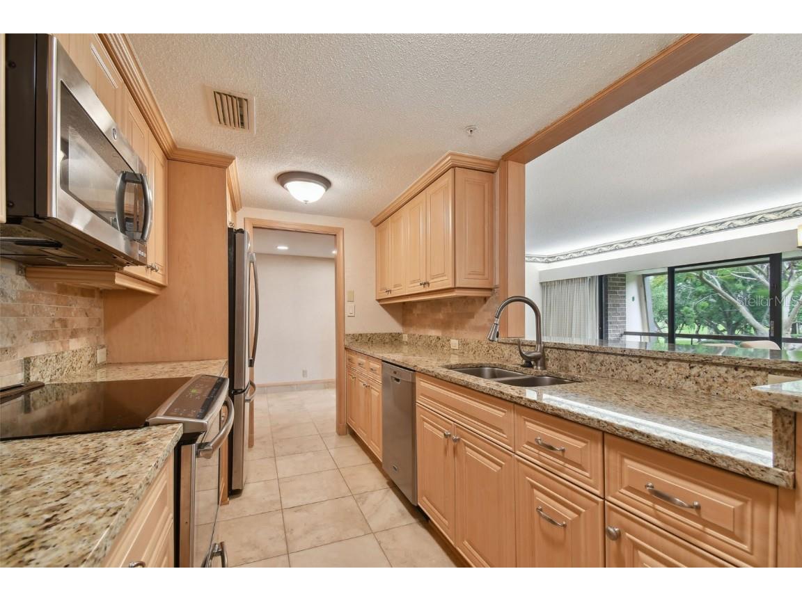 36750 Us Highway 19 N #22204 Palm Harbor FL 34684 U8237688 image12