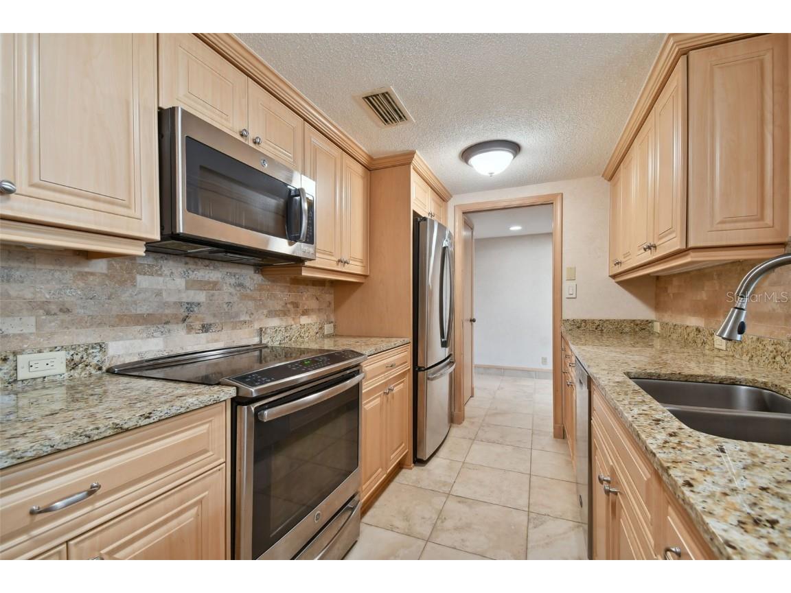 36750 Us Highway 19 N #22204 Palm Harbor FL 34684 U8237688 image13