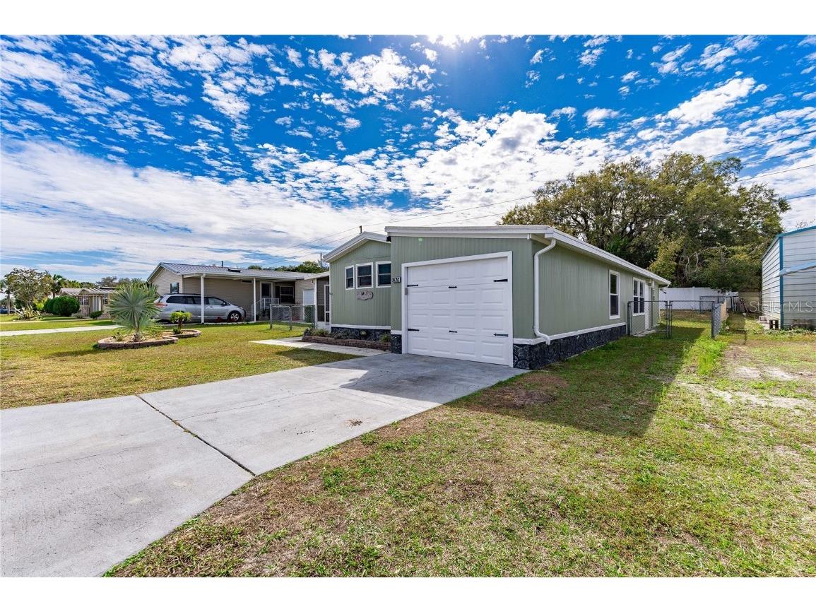 36752 Kay Avenue Zephyrhills FL 33542 T3504393 image1