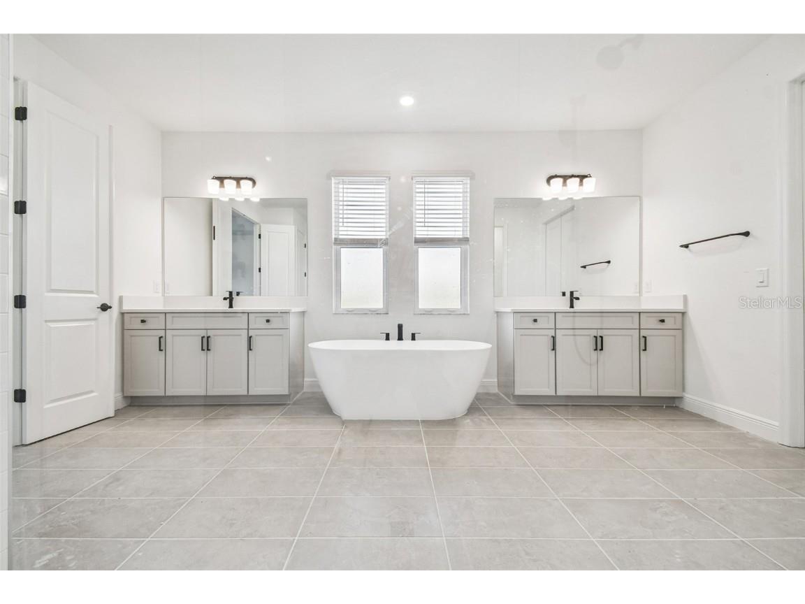 3677 142nd Terrace East Parrish FL 34219 A4674946 image28