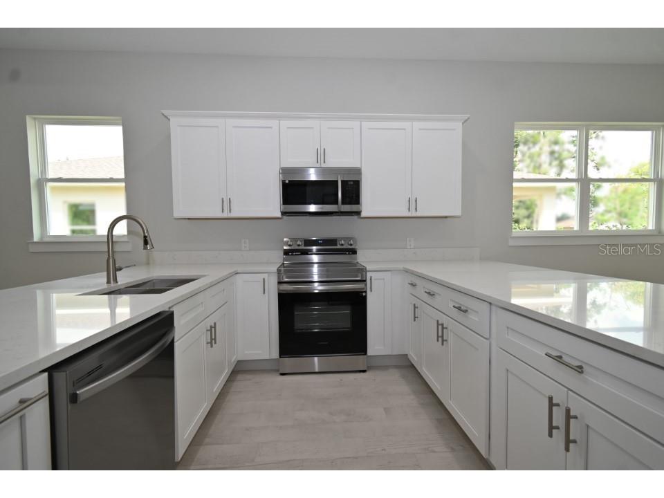 36777 Thomas Jefferson Road Dade City FL 33525 TB8384152 image9