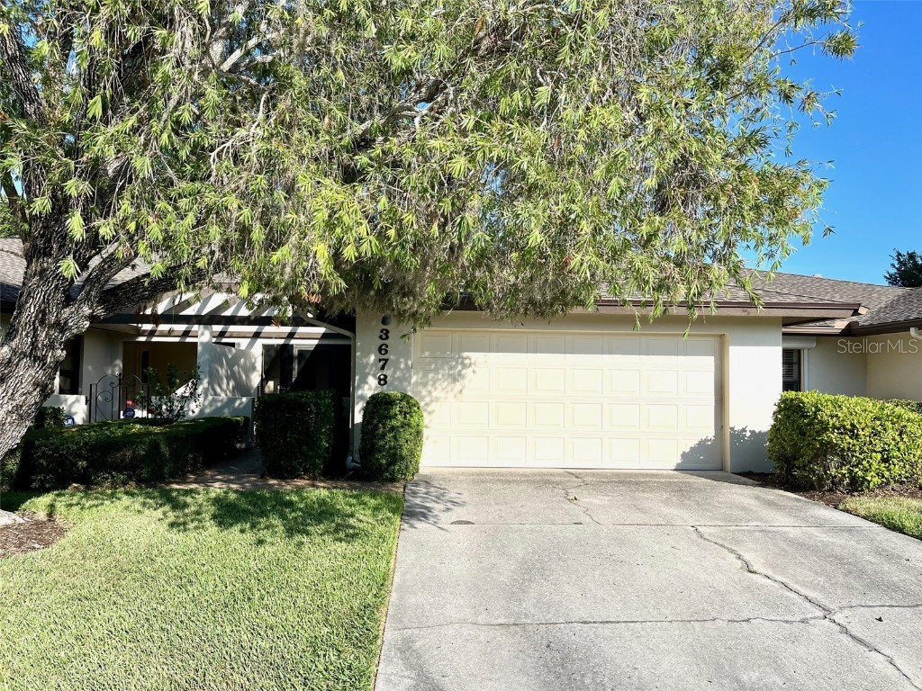 3678 Gleneagle Drive #8B Sarasota FL 34238 A4614223 image1