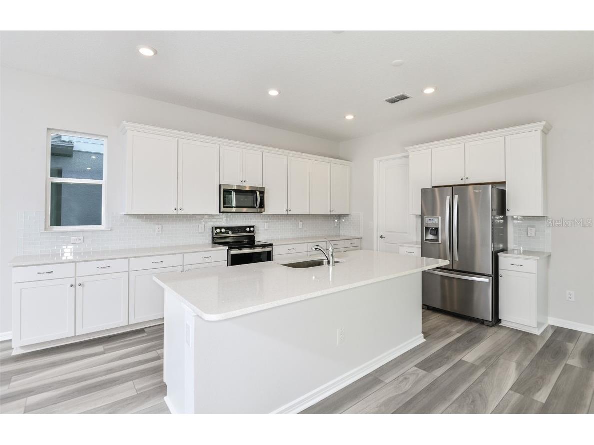 36781 Kistna Drive Zephyrhills FL 33540 TB8458742 image3