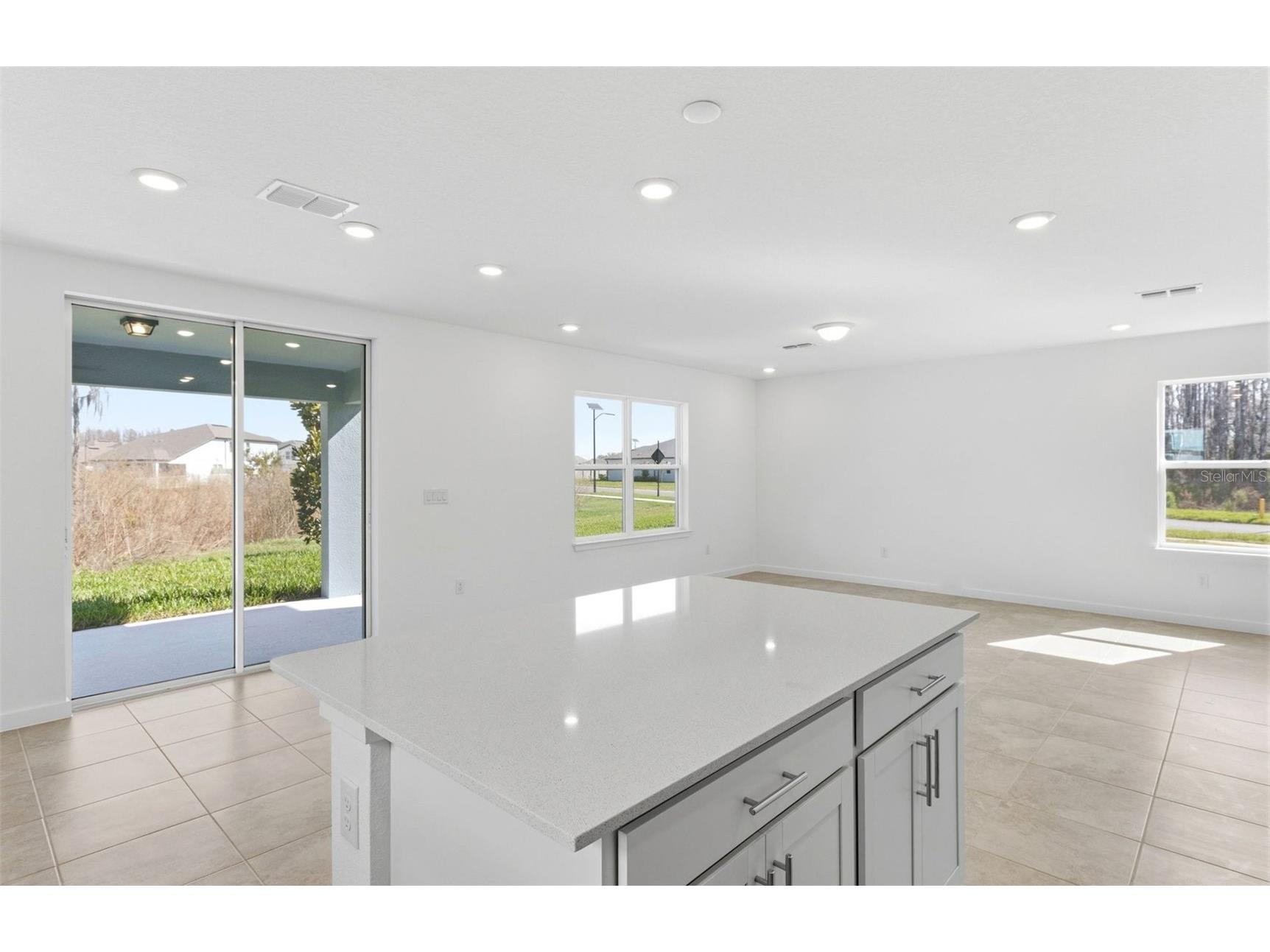 36797 Kistna Drive Zephyrhills FL 33540 TB8458731 image4
