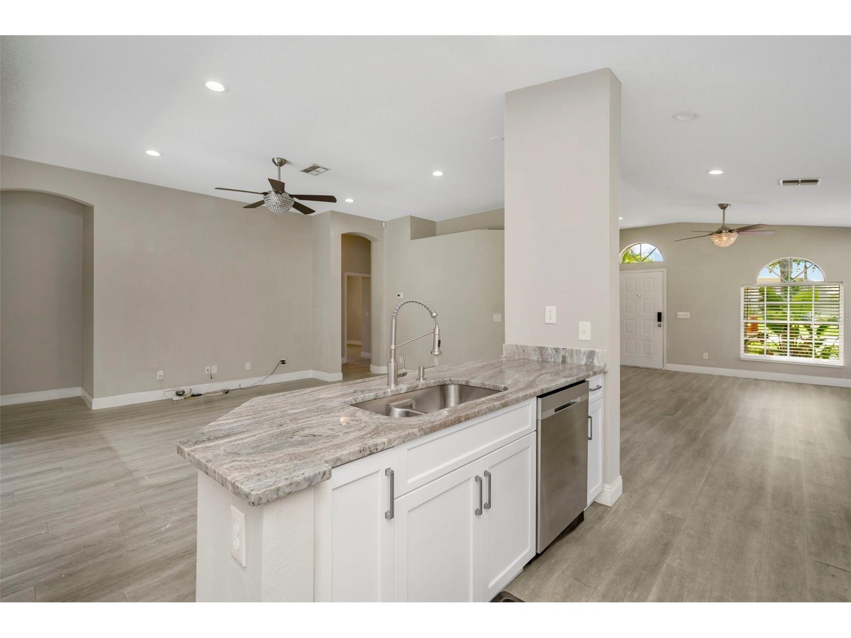 368 Tavernier Circle Oldsmar FL 34677 A4694760 image9
