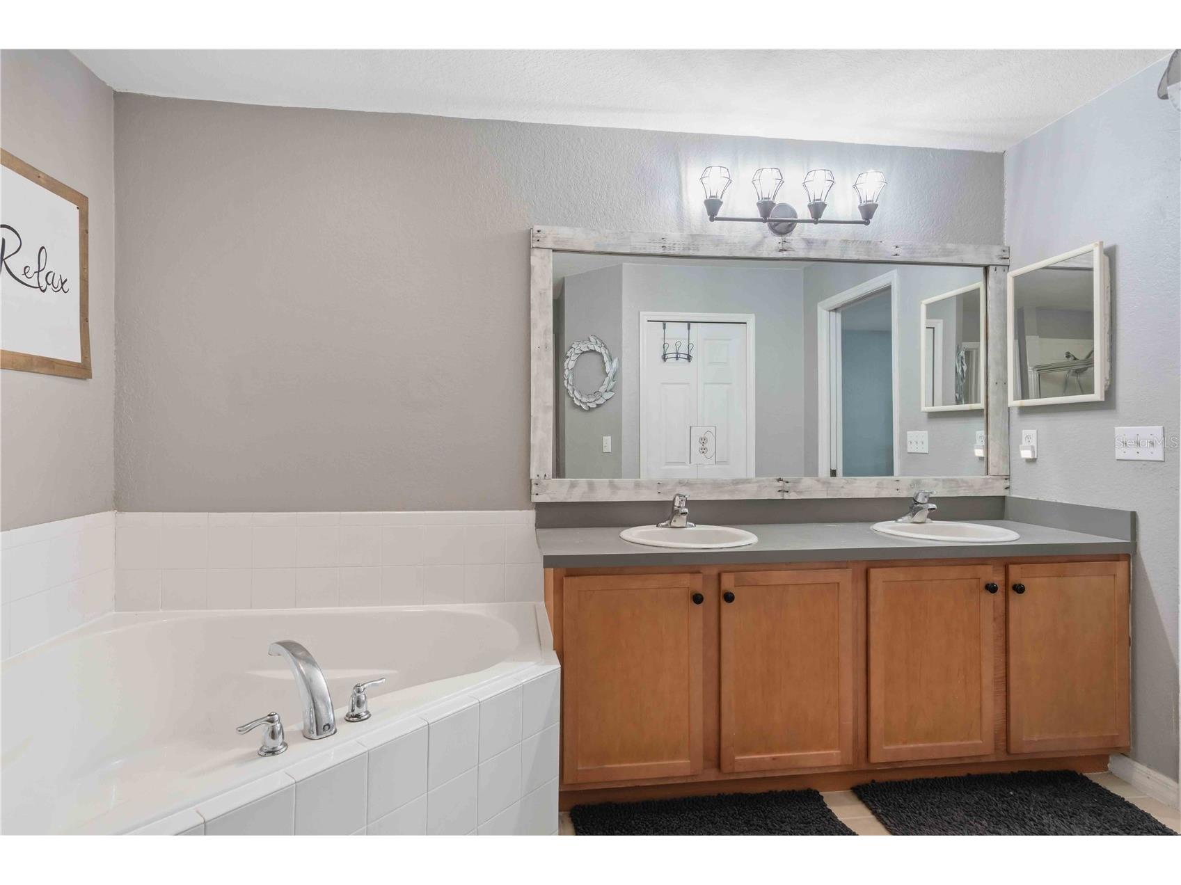 3680 Channing Avenue North Port FL 34287 C7524382 image26
