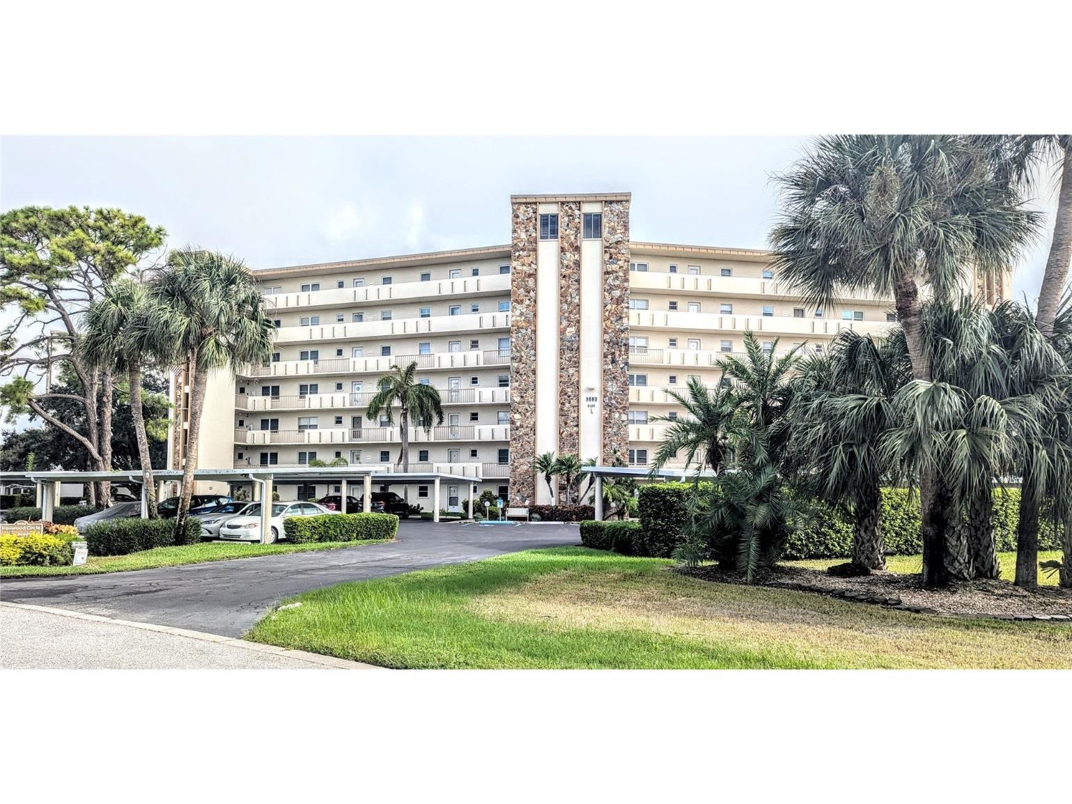 3680 Ironwood Circle #101L Bradenton FL 34209 A4622625 image1