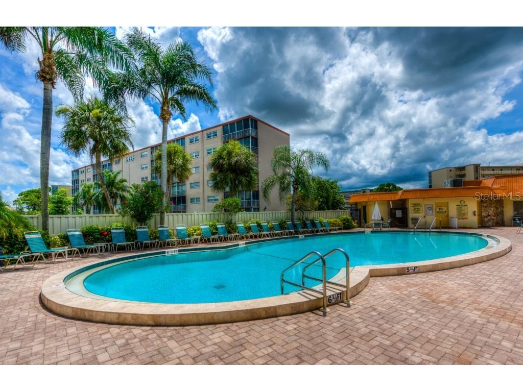 3680 Ironwood Circle #603L Bradenton FL 34209 A4676637 image2