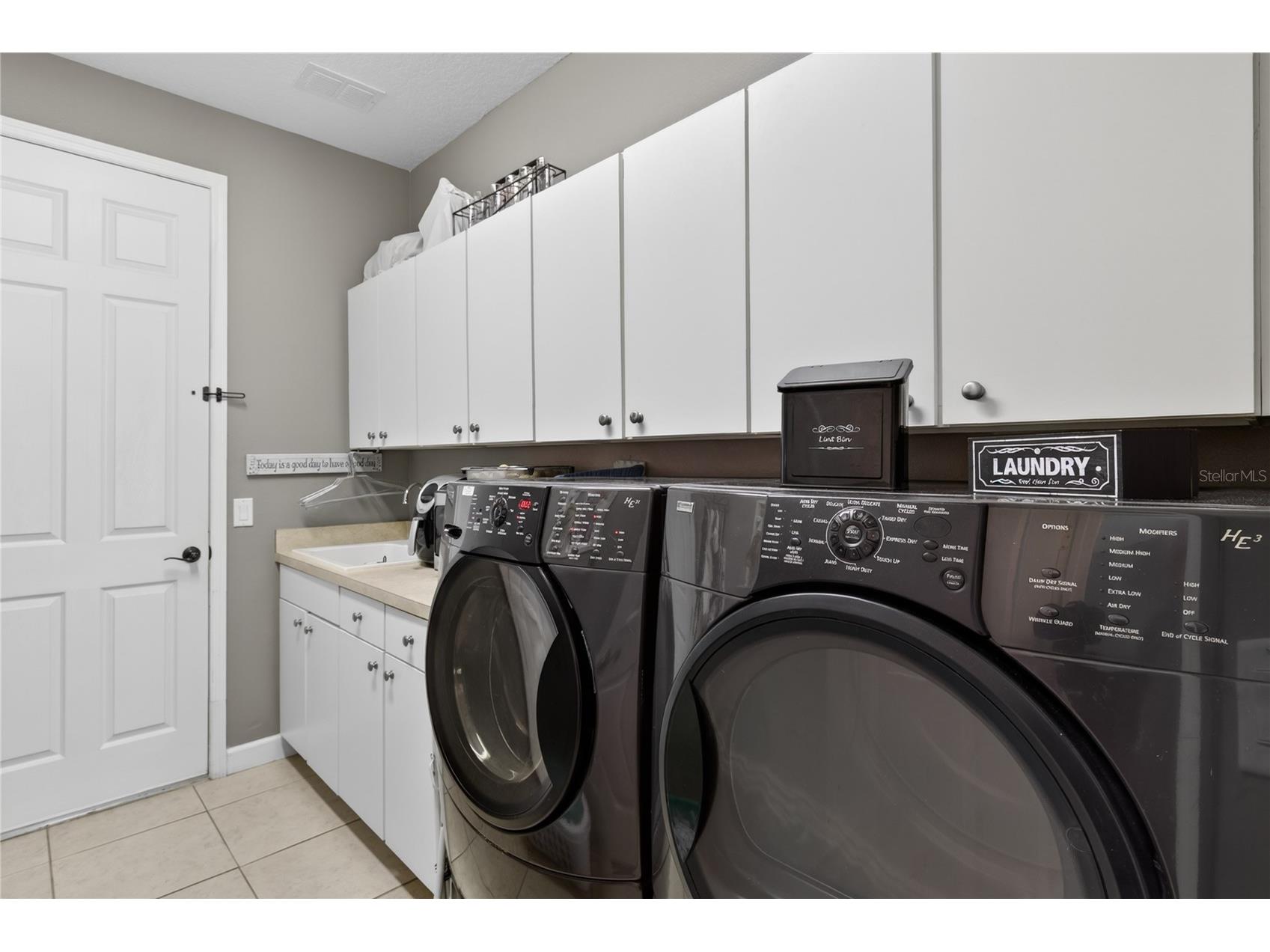 36806 Winfield Court Grand Island FL 32735 O6403002 image23