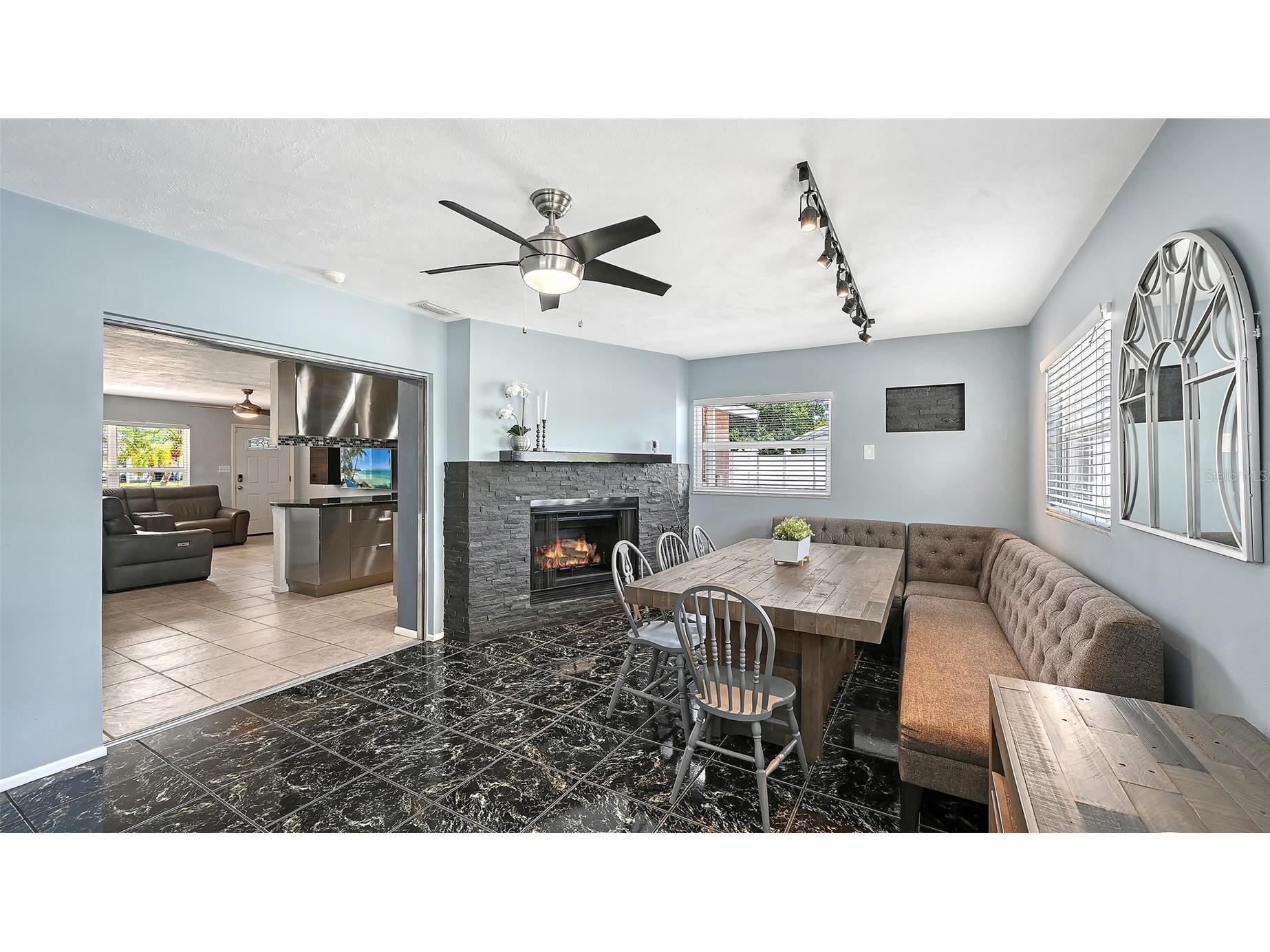 3681 Stokes Dr Drive Sarasota FL 34232 A4696293 image13