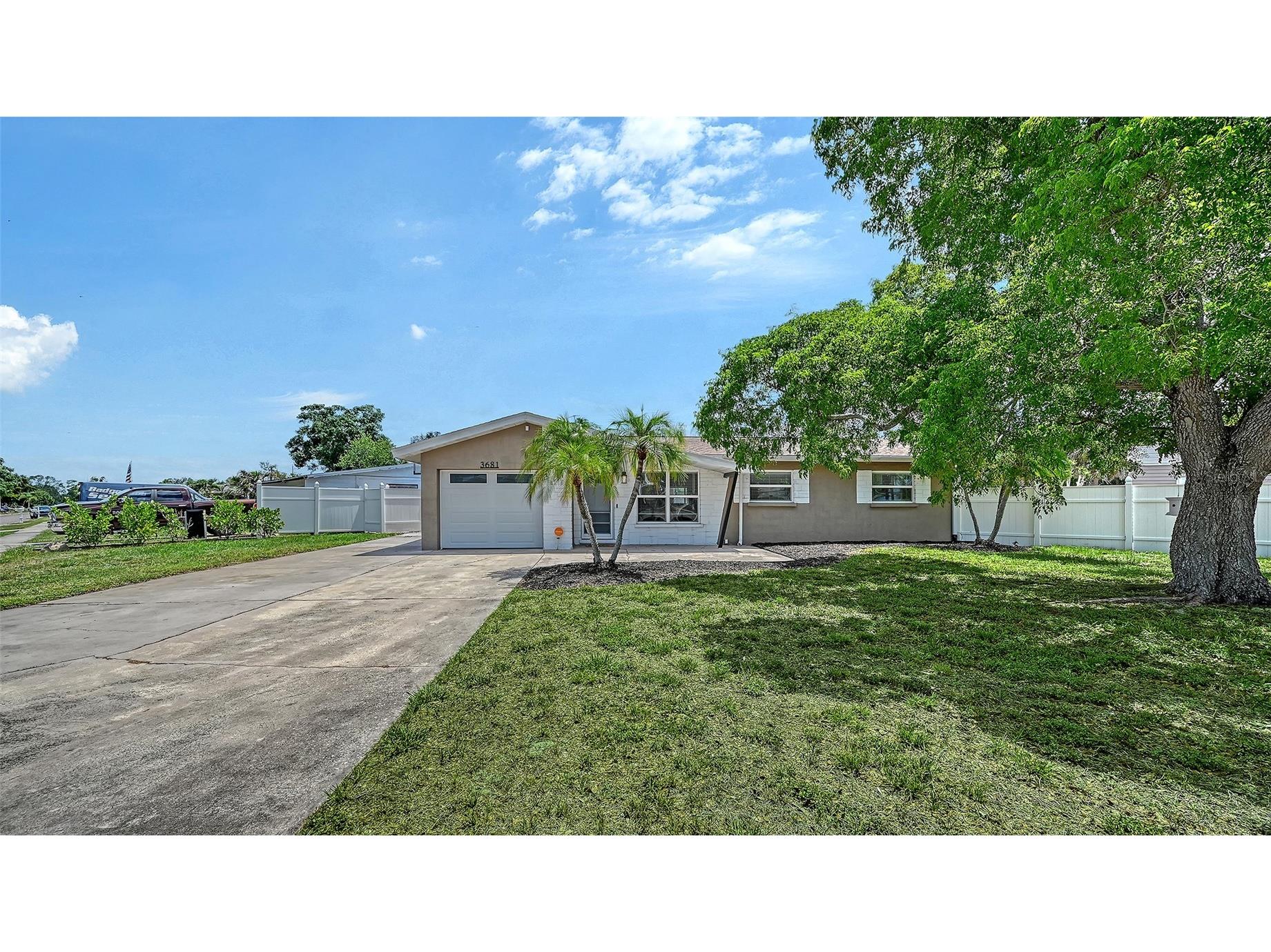 3681 Stokes Dr Drive Sarasota FL 34232 A4696293 image2