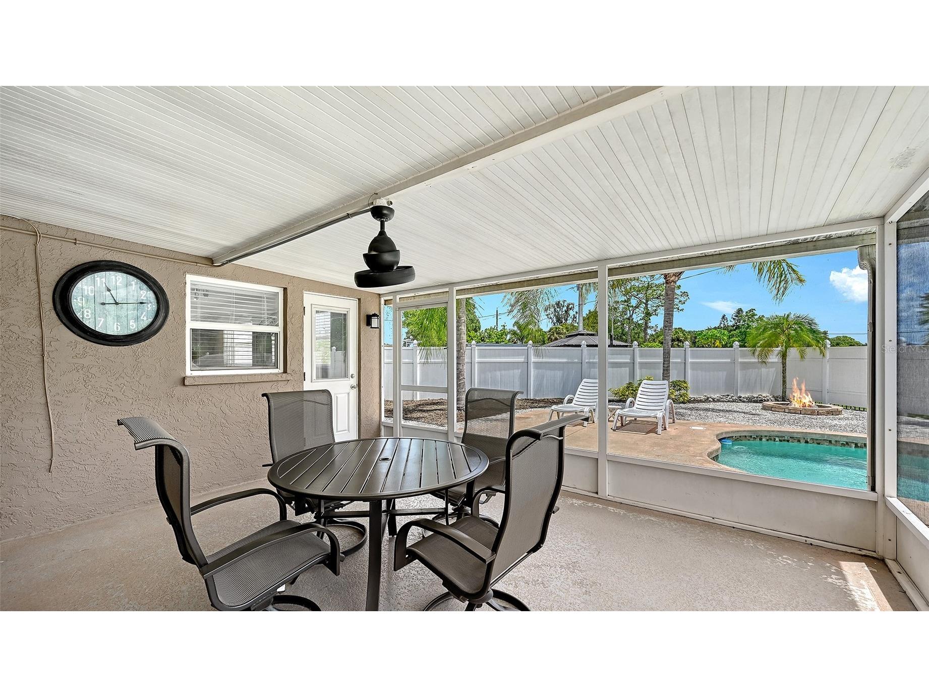 3681 Stokes Dr Drive Sarasota FL 34232 A4696293 image25