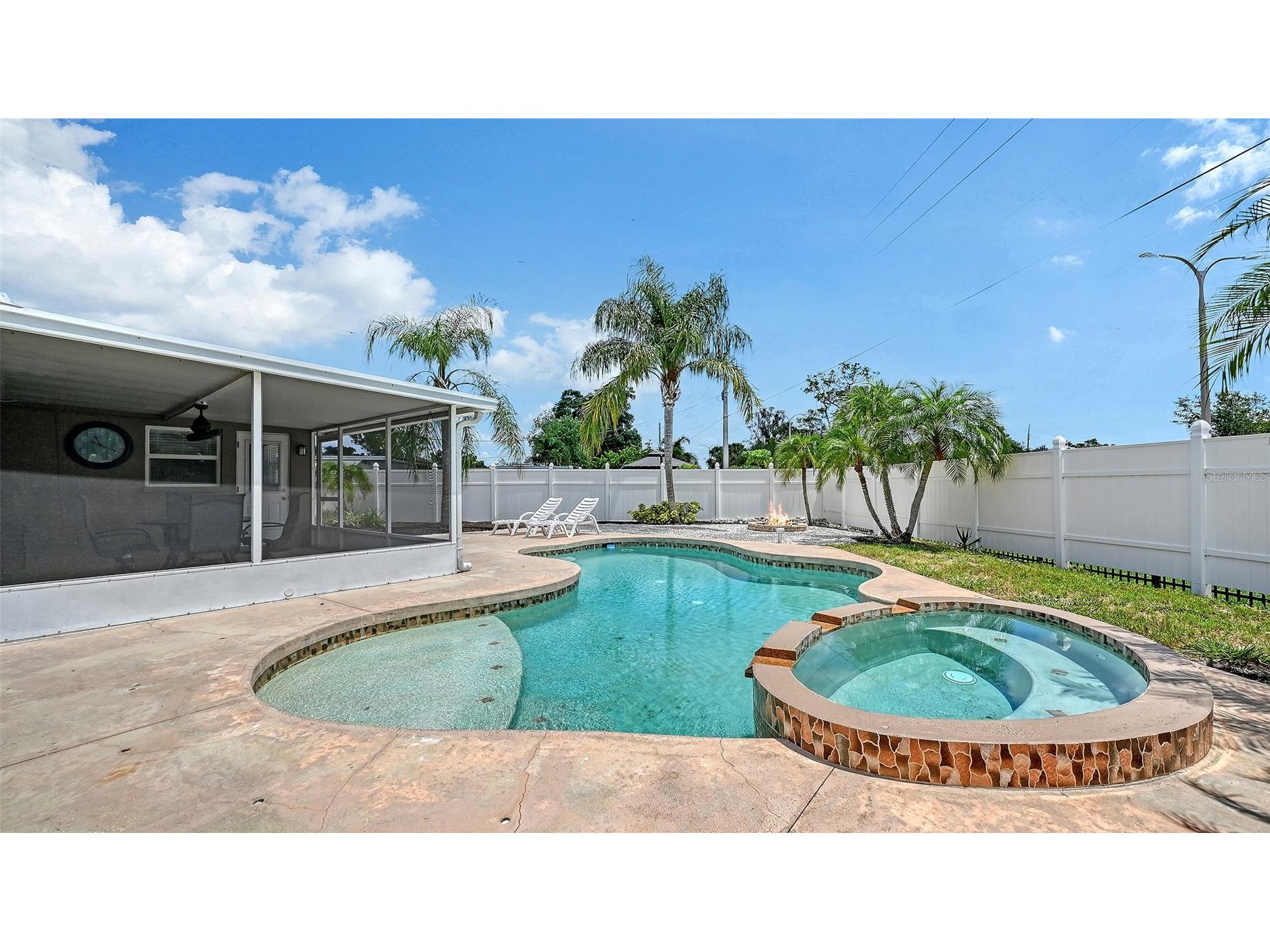 3681 Stokes Dr Drive Sarasota FL 34232 A4696293 image29