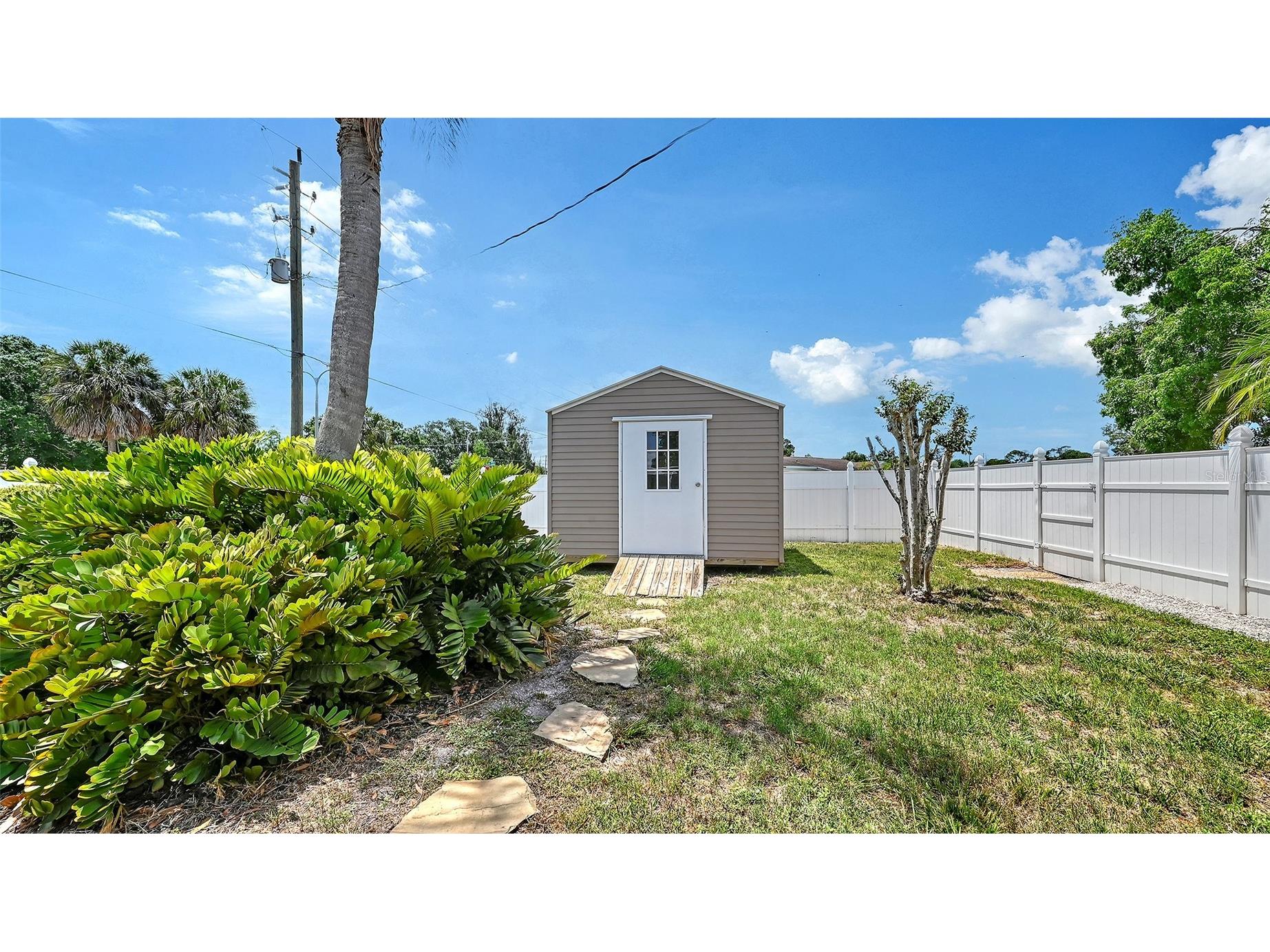 3681 Stokes Dr Drive Sarasota FL 34232 A4696293 image34