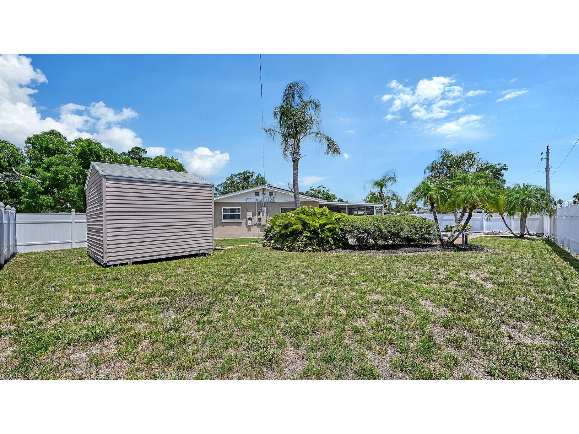 3681 Stokes Dr Drive Sarasota FL 34232 A4696293 image37