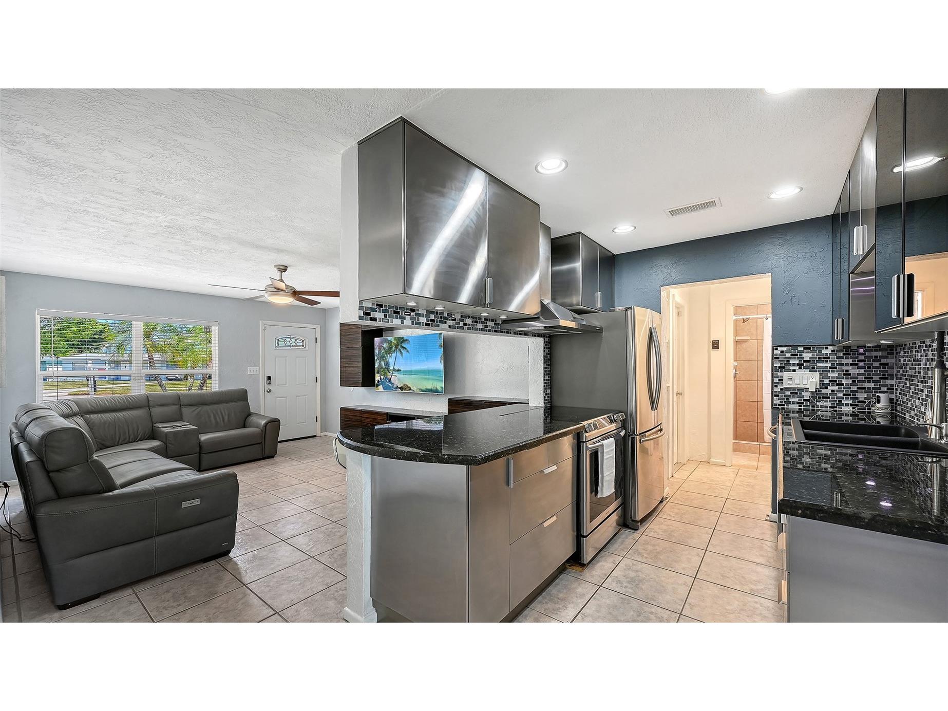 3681 Stokes Dr Drive Sarasota FL 34232 A4696293 image9