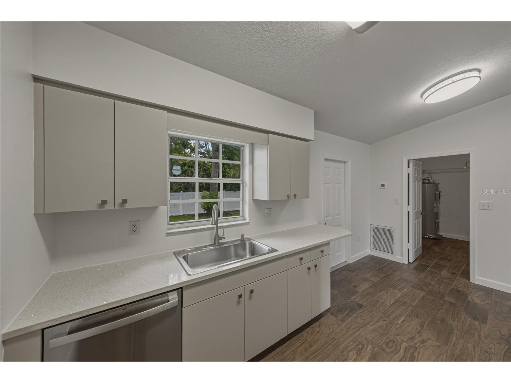 36844 Church Avenue Dade City FL 33525 TB8518652 image15
