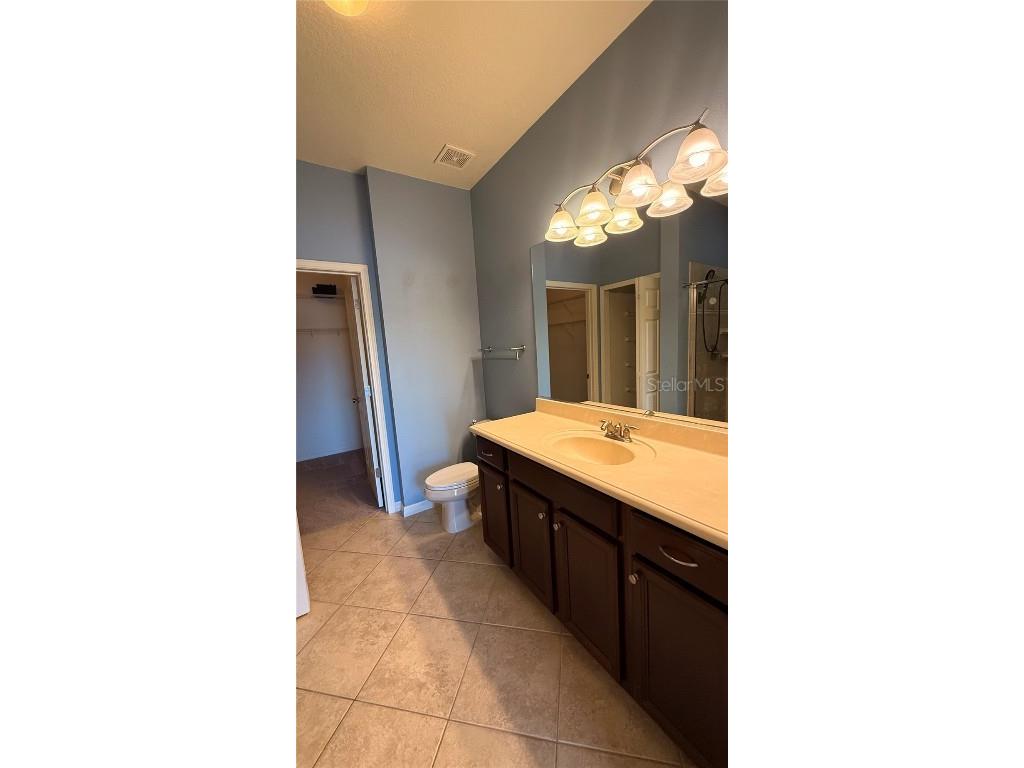 3688 Parkridge Circle #27-201 Sarasota FL 34243 A4671074 image12