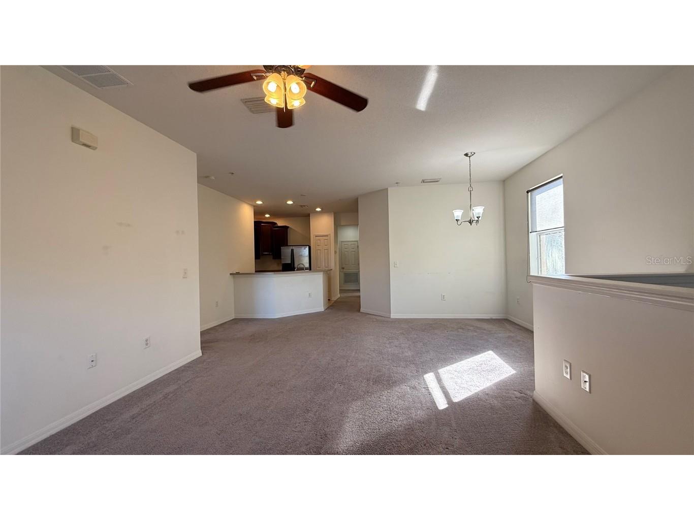 3688 Parkridge Circle #27-201 Sarasota FL 34243 A4671074 image4