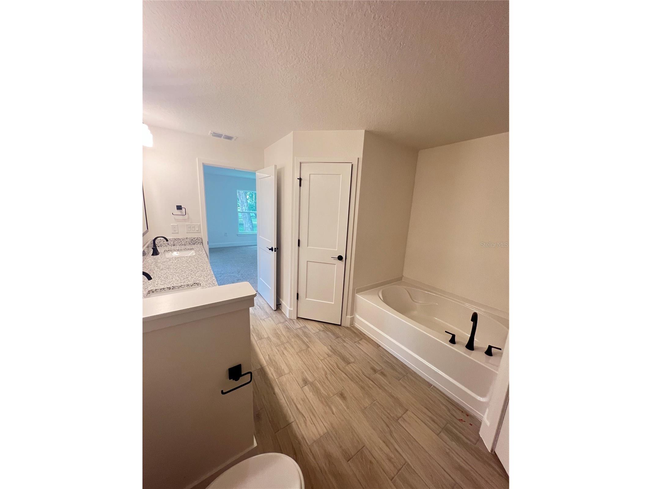 36893 Hidden View Circle Dade City FL 33523 TB8524758 image10