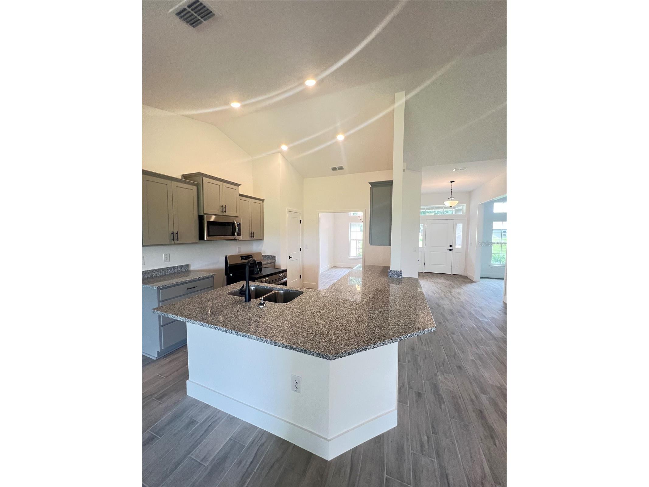 36893 Hidden View Circle Dade City FL 33523 TB8524758 image12