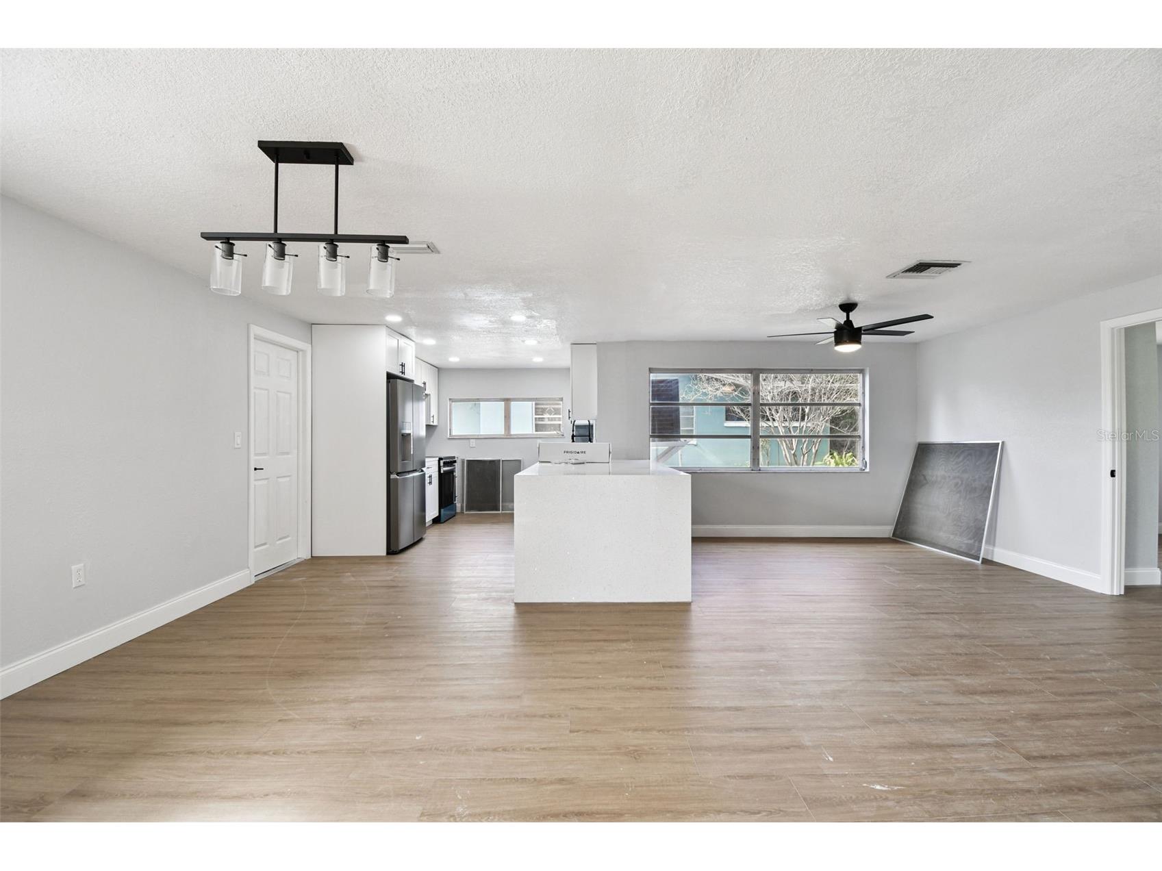 369 Westwinds Drive Palm Harbor FL 34683 TB8451852 image4