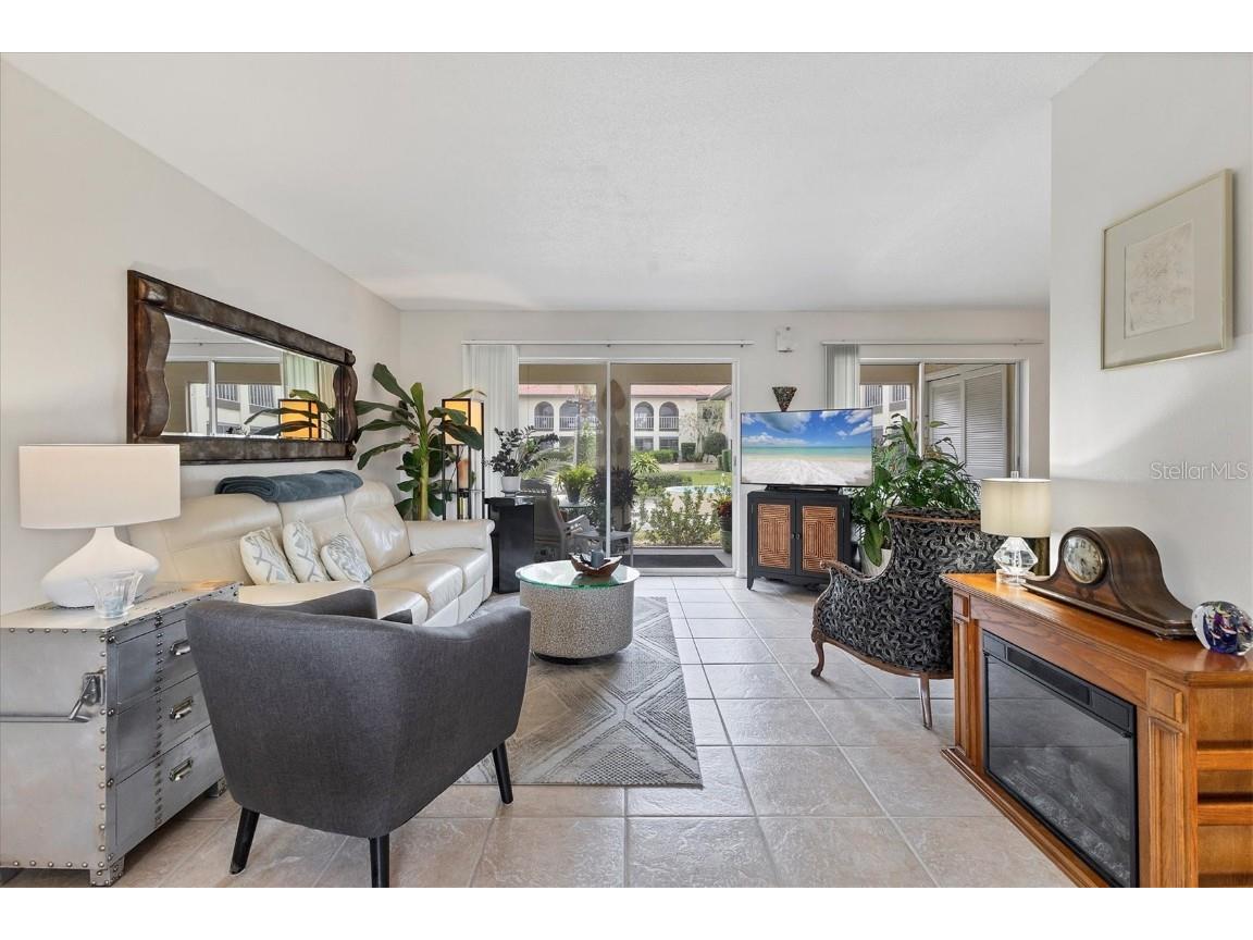 3690 Pinecrest Street #114 Sarasota FL 34232 A4650990 image2