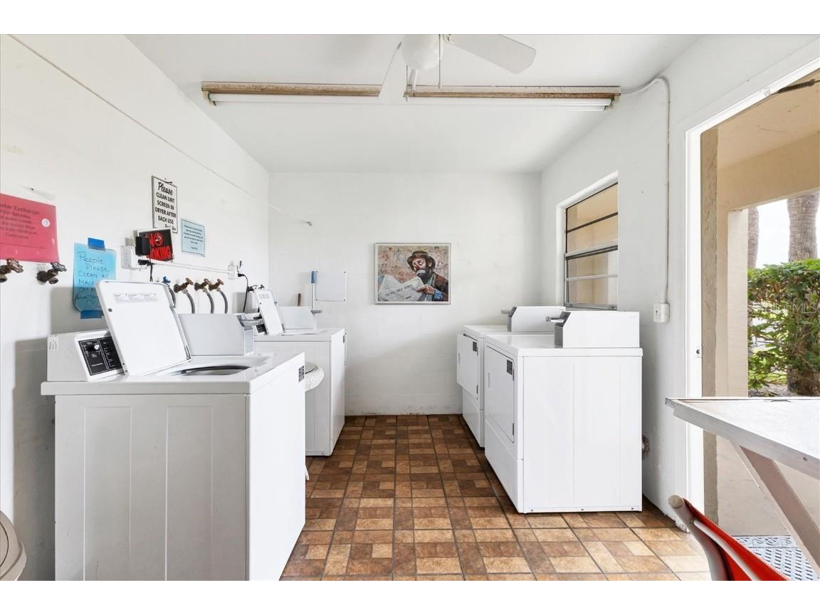 3690 Pinecrest Street #114 Sarasota FL 34232 A4650990 image21