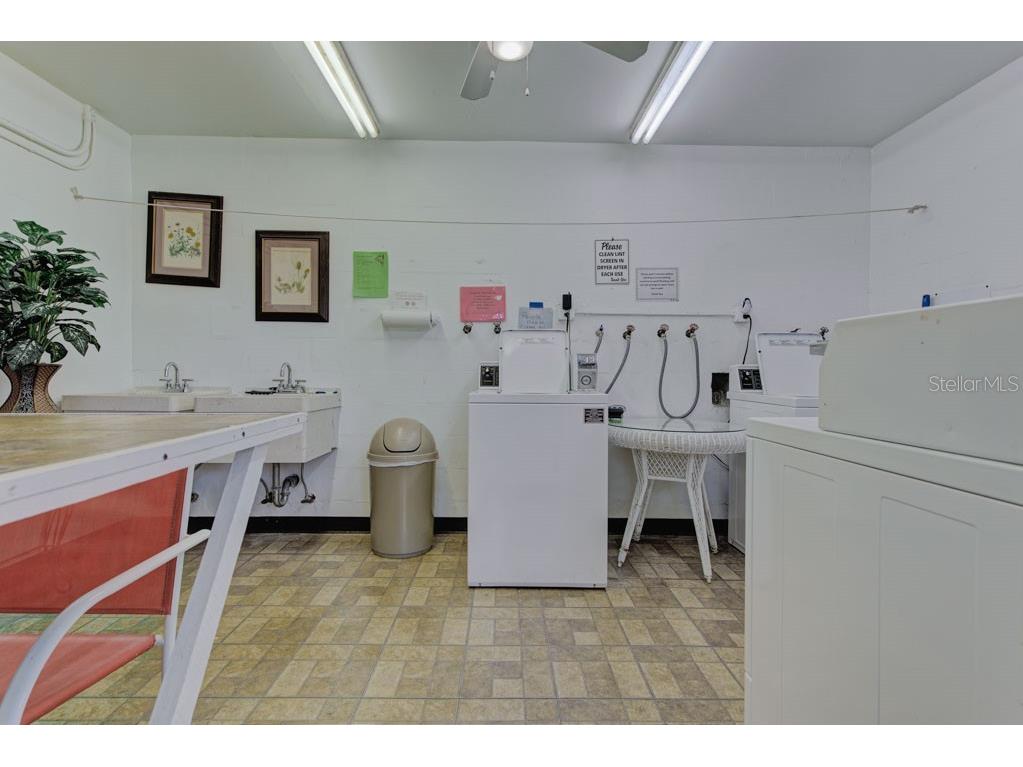 3690 Pinecrest Street #124 Sarasota FL 34232 A4648902 image44