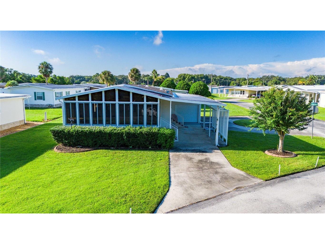 36914 Lakewood Drive Zephyrhills FL 33542 T3552589 image1