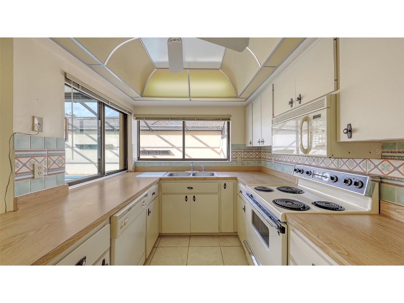 3692 Glen Oaks Manor Drive Sarasota FL 34232 A4642001 image15