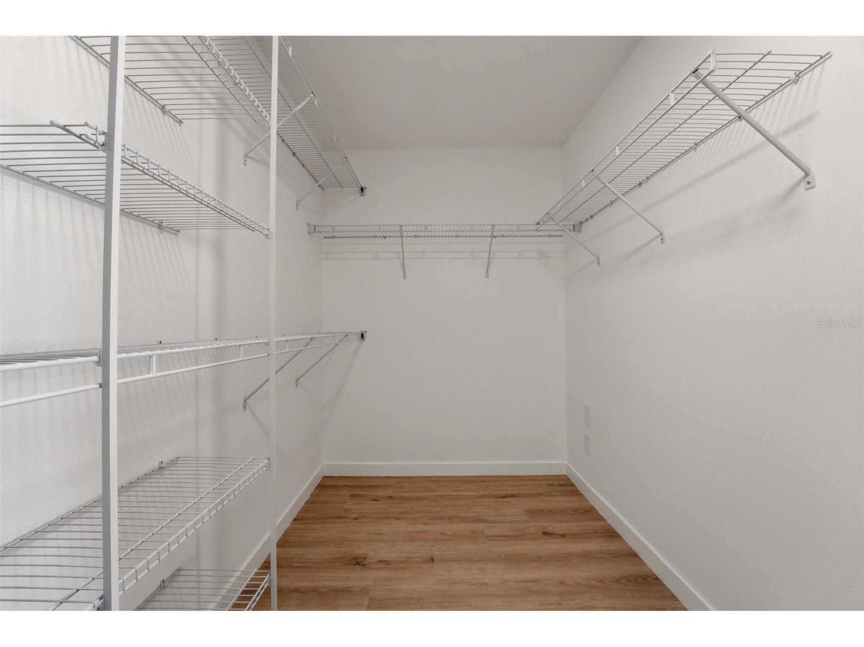 3692 Glen Oaks Manor Drive Sarasota FL 34232 TB8503831 image34