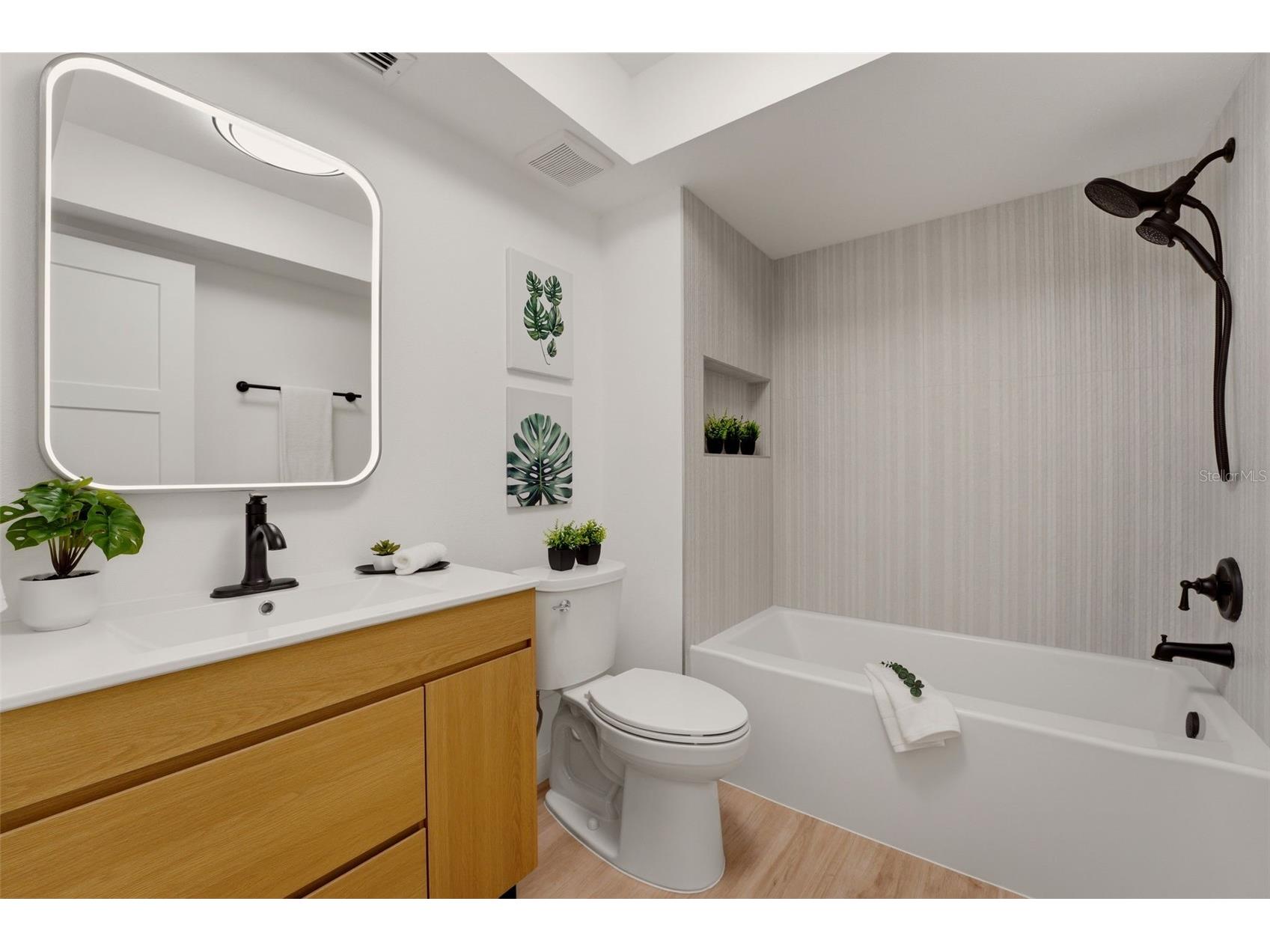 3692 Glen Oaks Manor Drive Sarasota FL 34232 TB8503831 image41