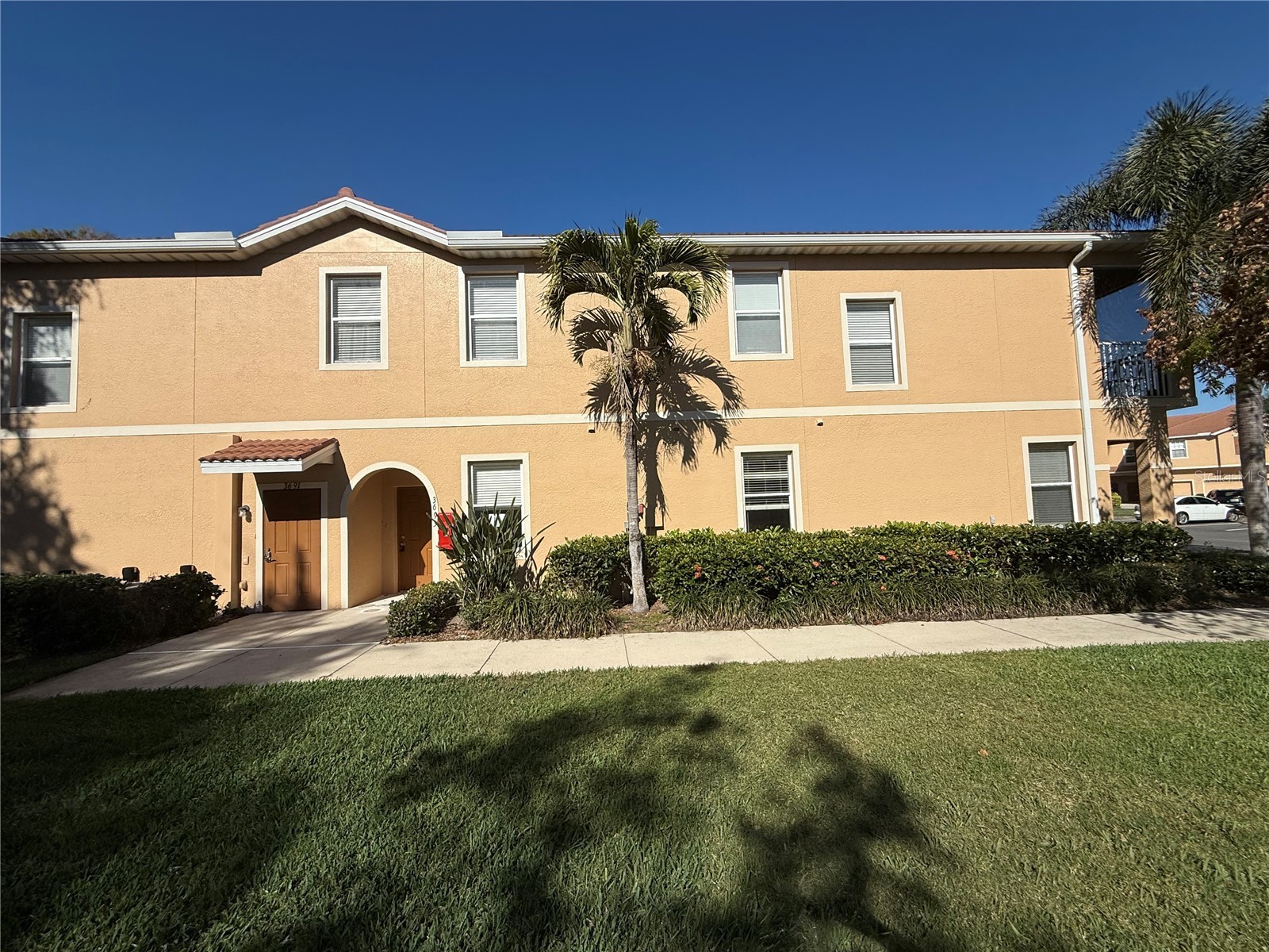 3693 Parkridge Circle #7-101 Sarasota FL 34243 TB8462805 image1