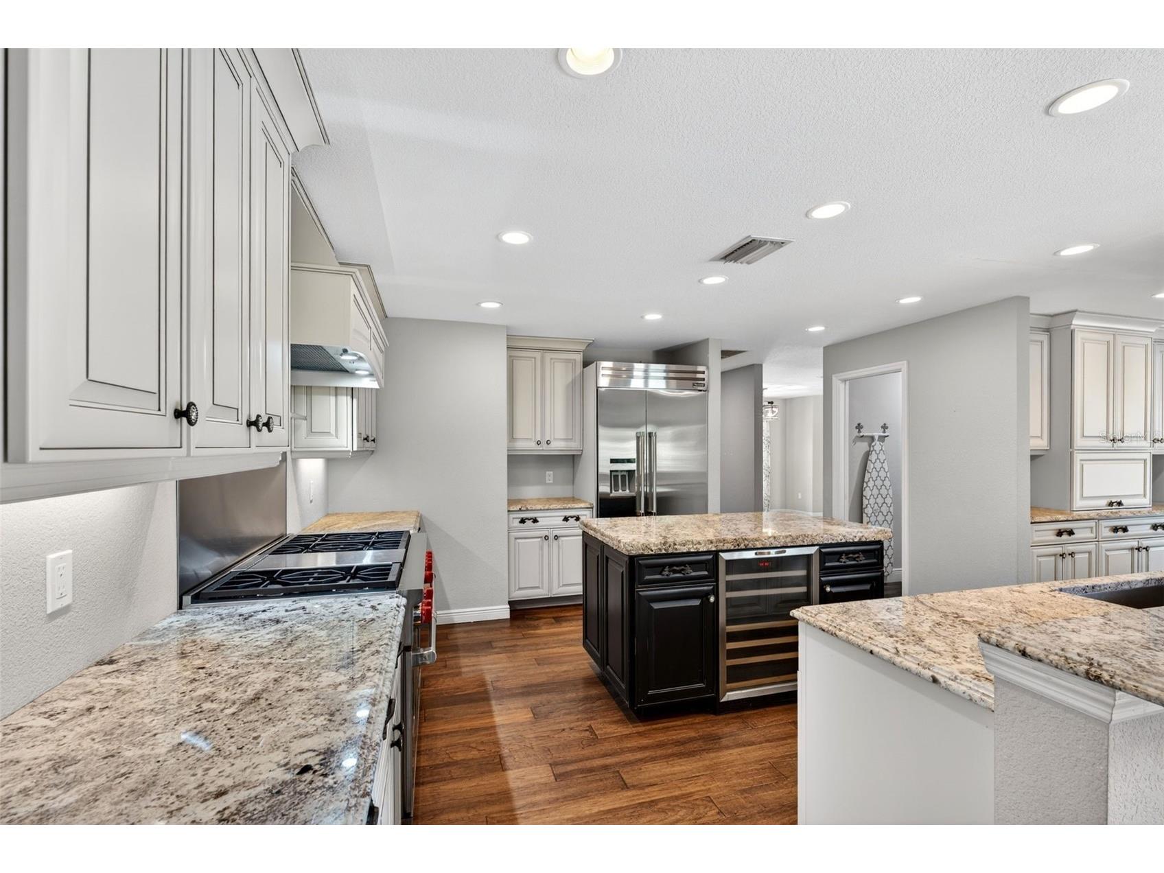 3695 Country Place Boulevard Sarasota FL 34233 A4694382 image13