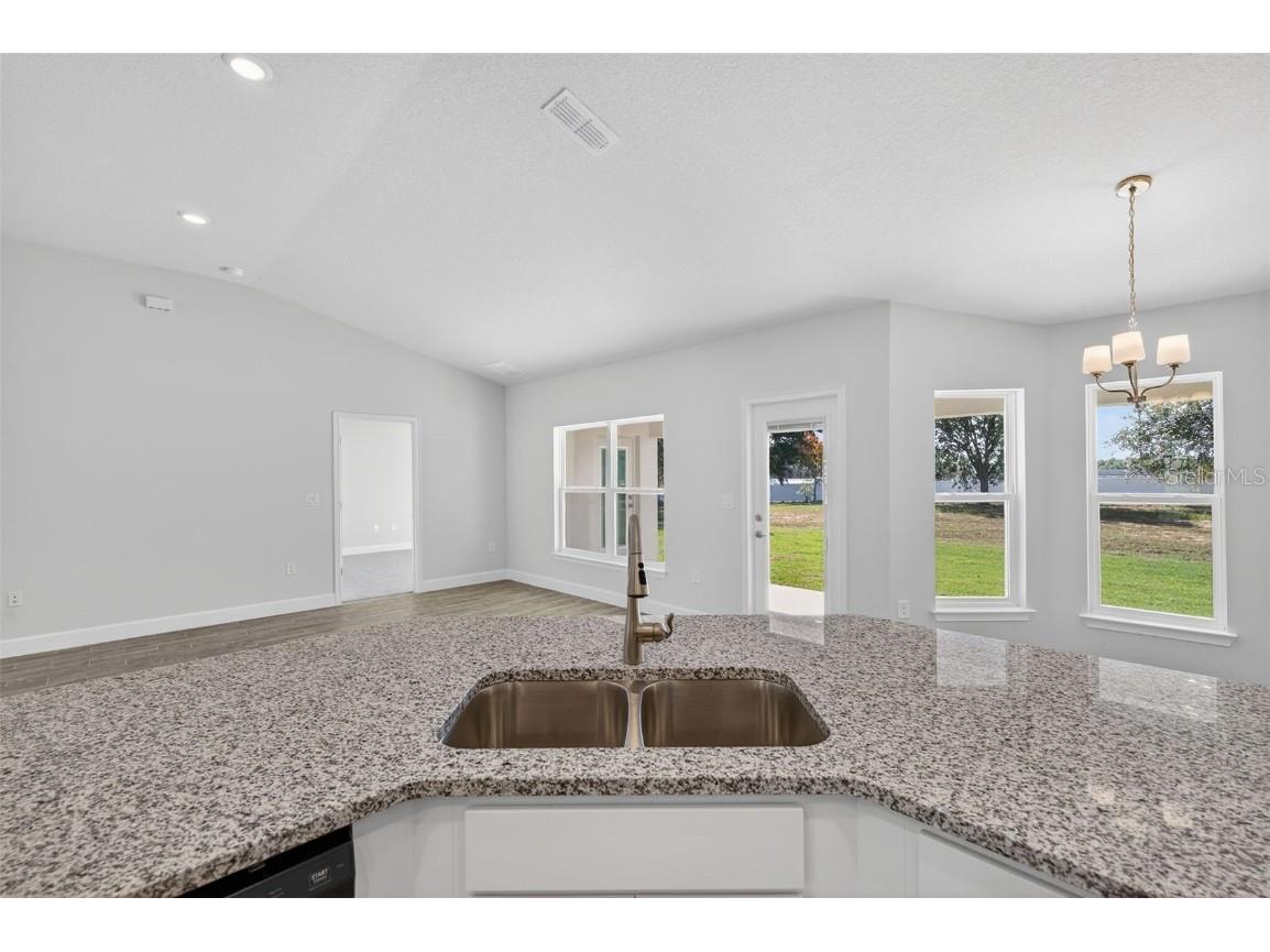 36951 Hidden View Dade City FL 33523 TB8426241 image32