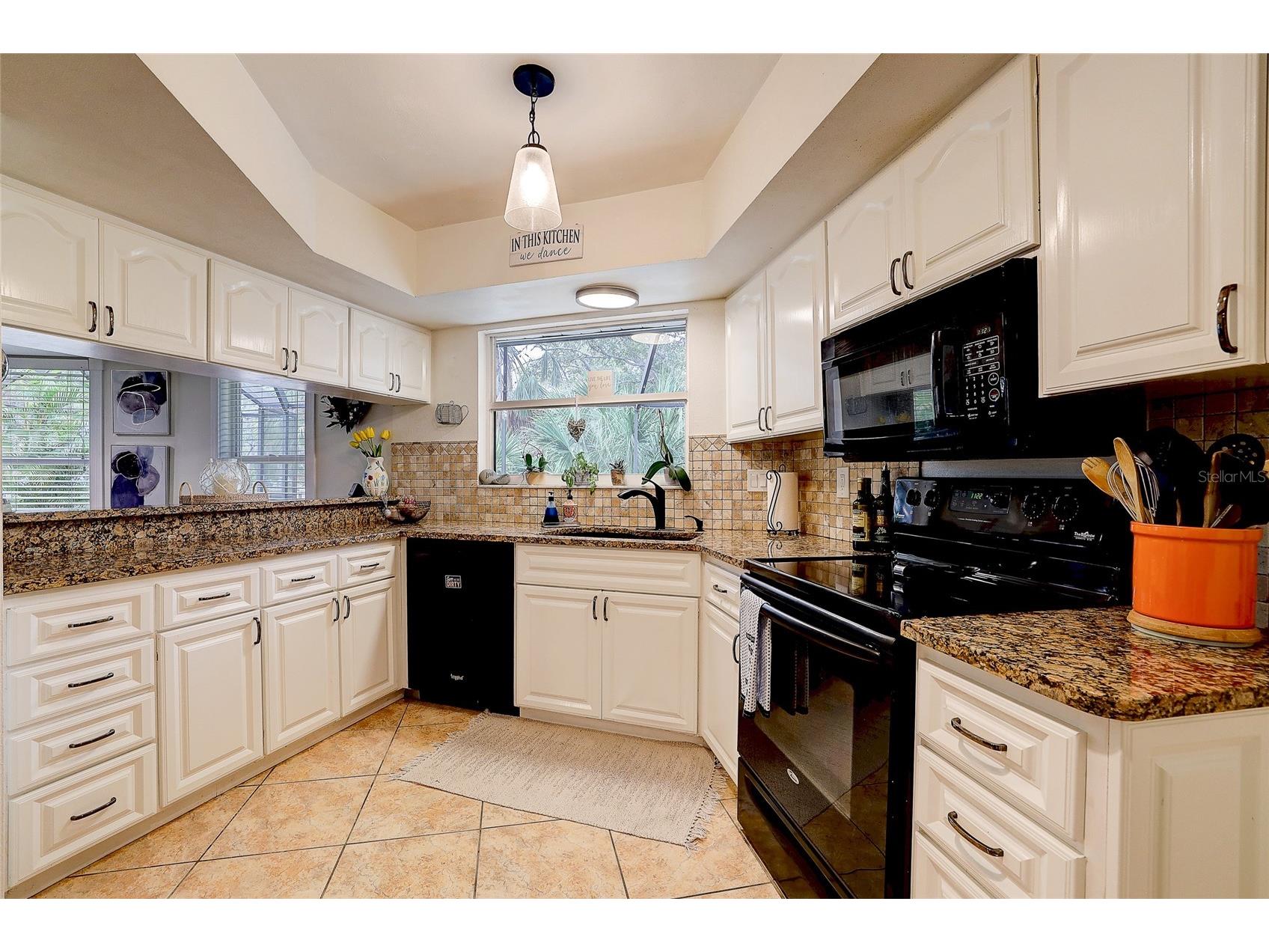 3696 Quiet Pond Lane Sarasota FL 34235 A4683404 image18