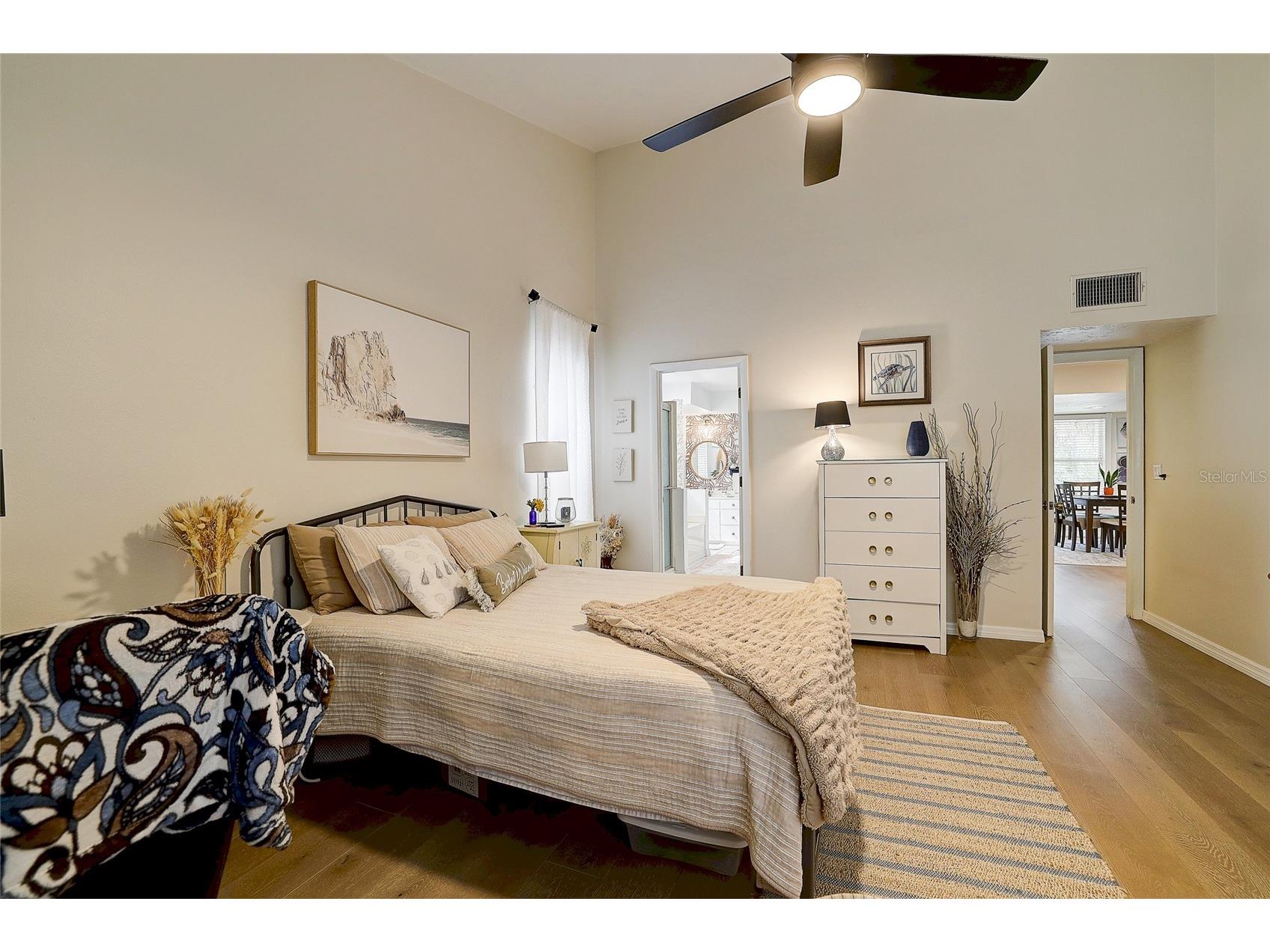 3696 Quiet Pond Lane Sarasota FL 34235 A4683404 image22