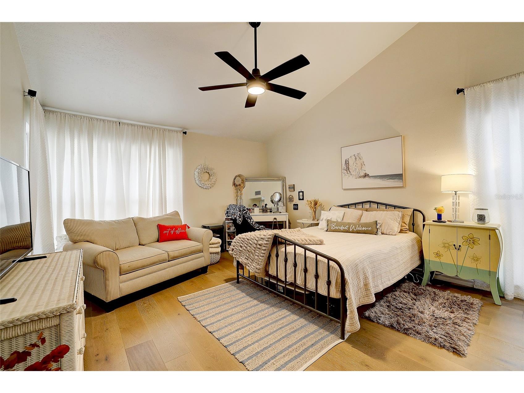3696 Quiet Pond Lane Sarasota FL 34235 A4683404 image24