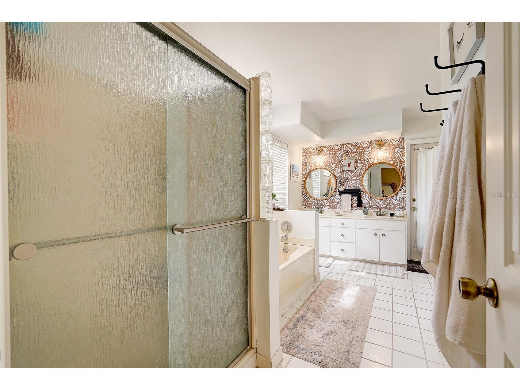 3696 Quiet Pond Lane Sarasota FL 34235 A4683404 image25