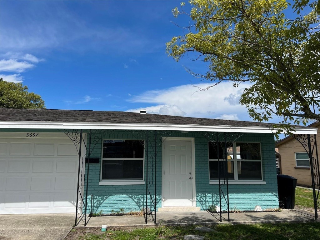 3697 59th Way N Saint Petersburg FL 33710 TB8428273 image1