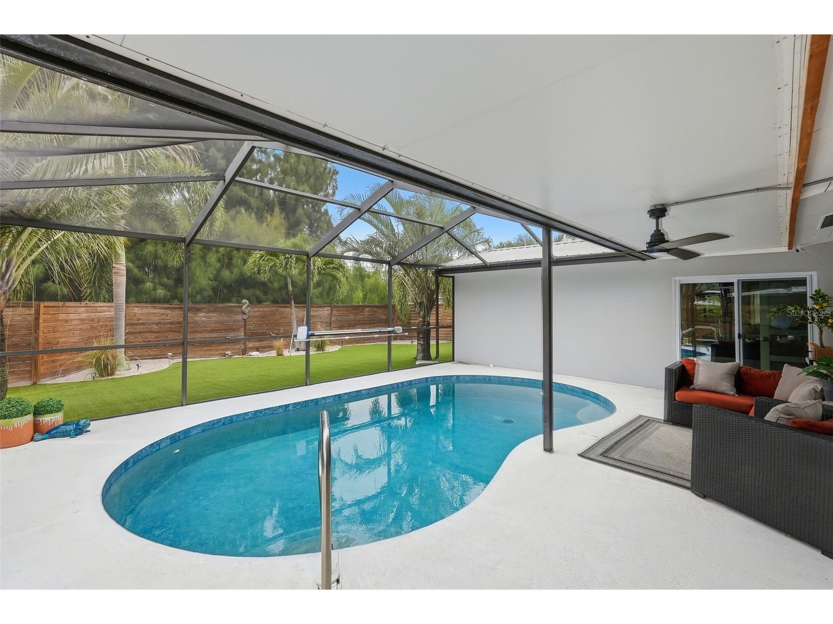 3698 61st Way N Saint Petersburg FL 33710 TB8495729 image2