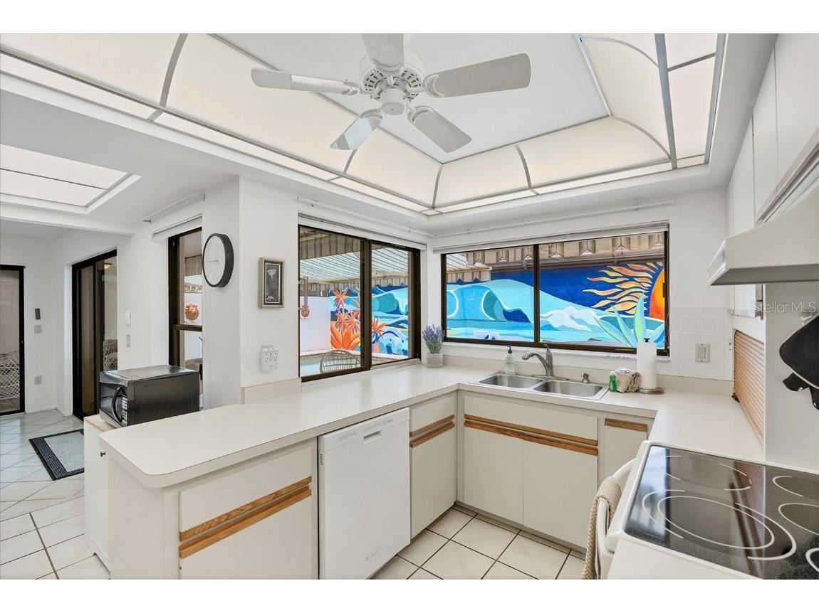 3698 Glen Oaks Manor Drive Sarasota FL 34232 A4649938 image12