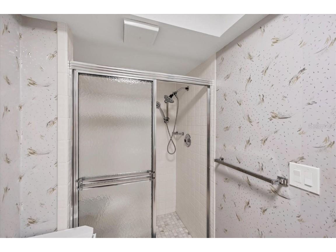 3698 Glen Oaks Manor Drive Sarasota FL 34232 A4649938 image20