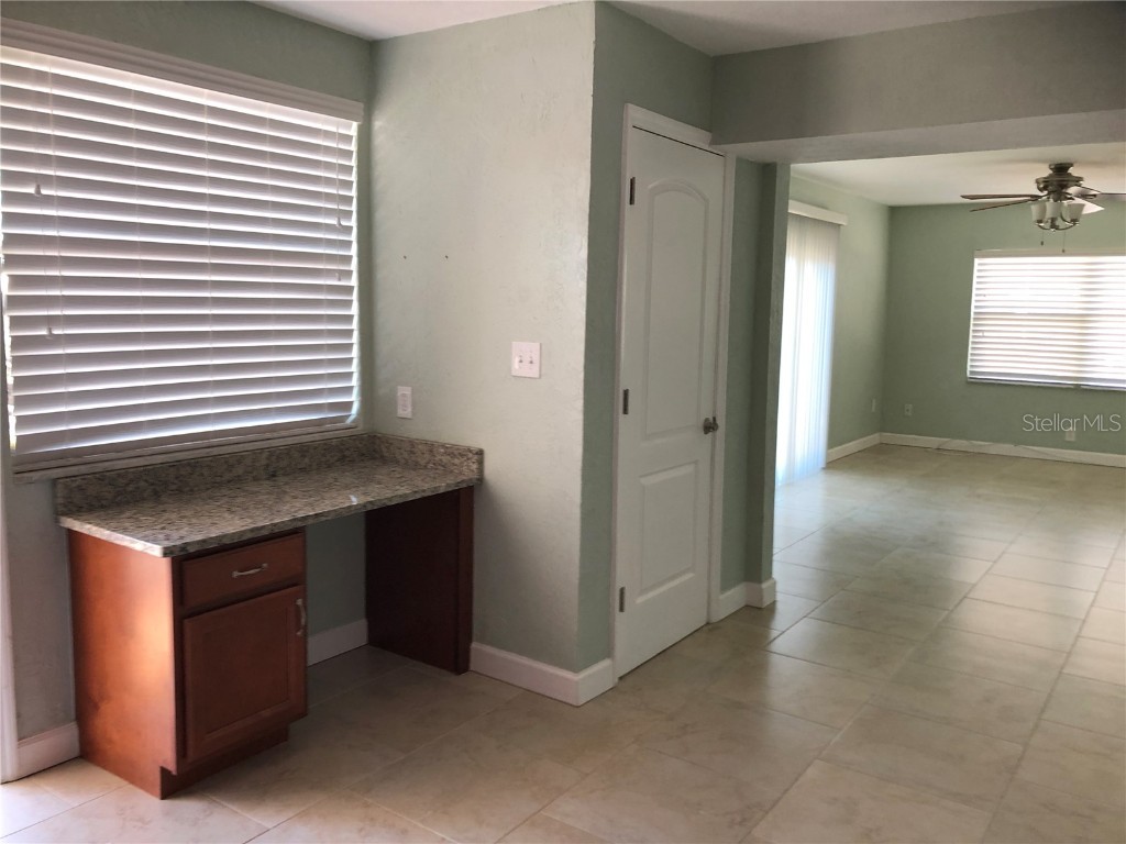 37 144th Avenue #4 Saint Petersburg FL 33708 TB8450328 image3