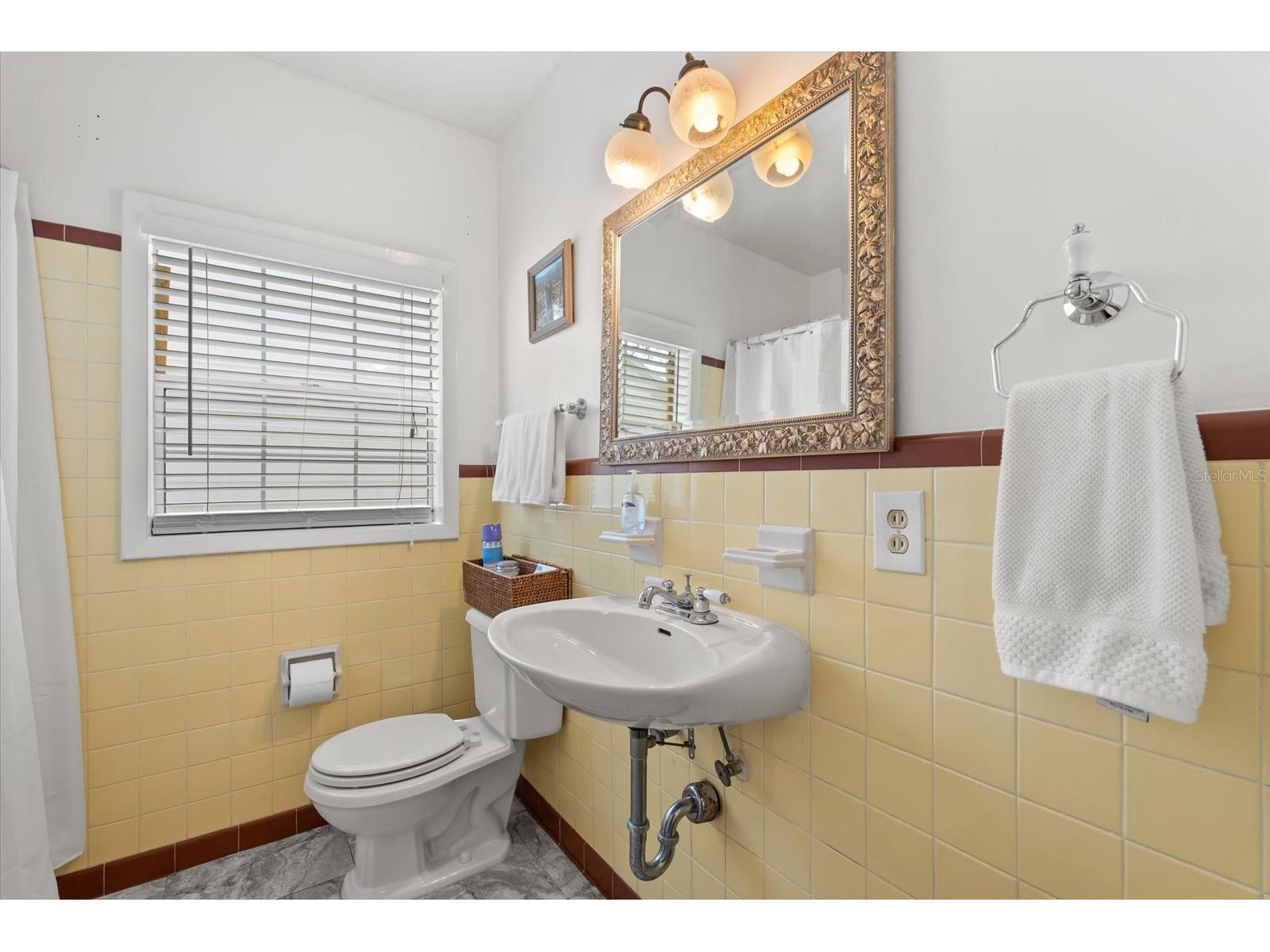 37 E Vanderbilt Street Orlando FL 32804 O6388580 image18
