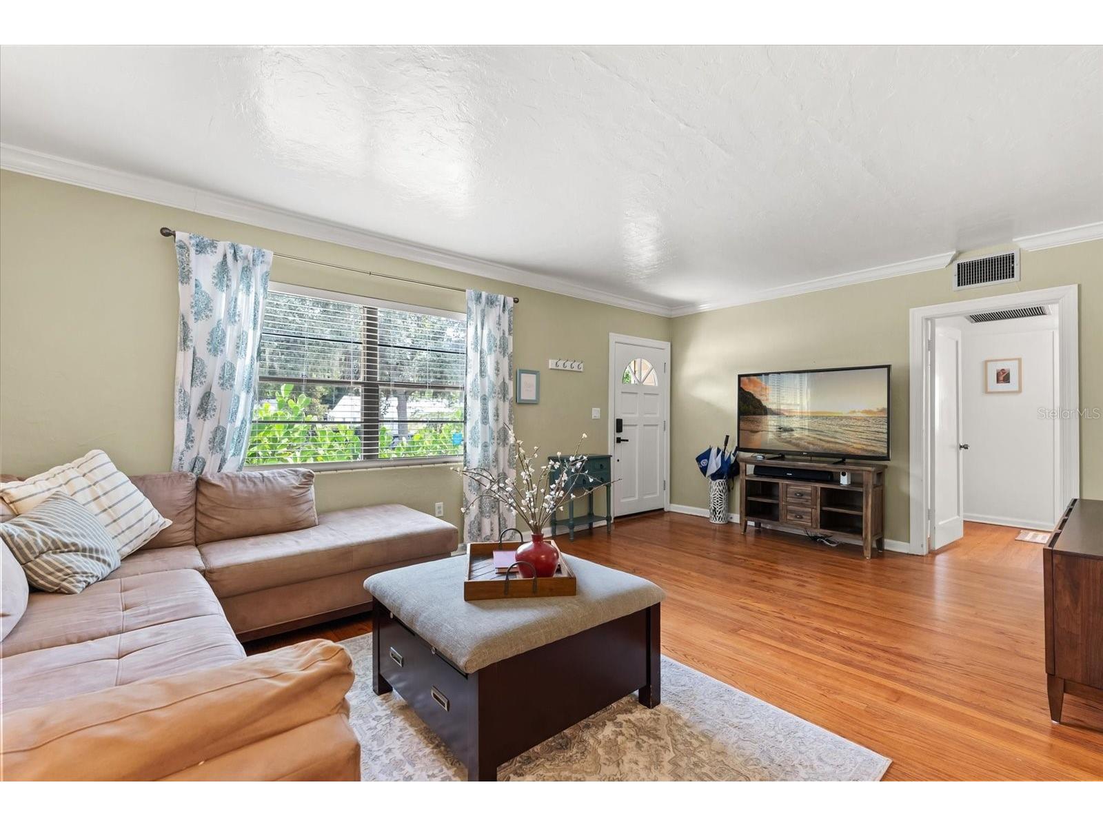 37 E Vanderbilt Street Orlando FL 32804 O6388580 image22