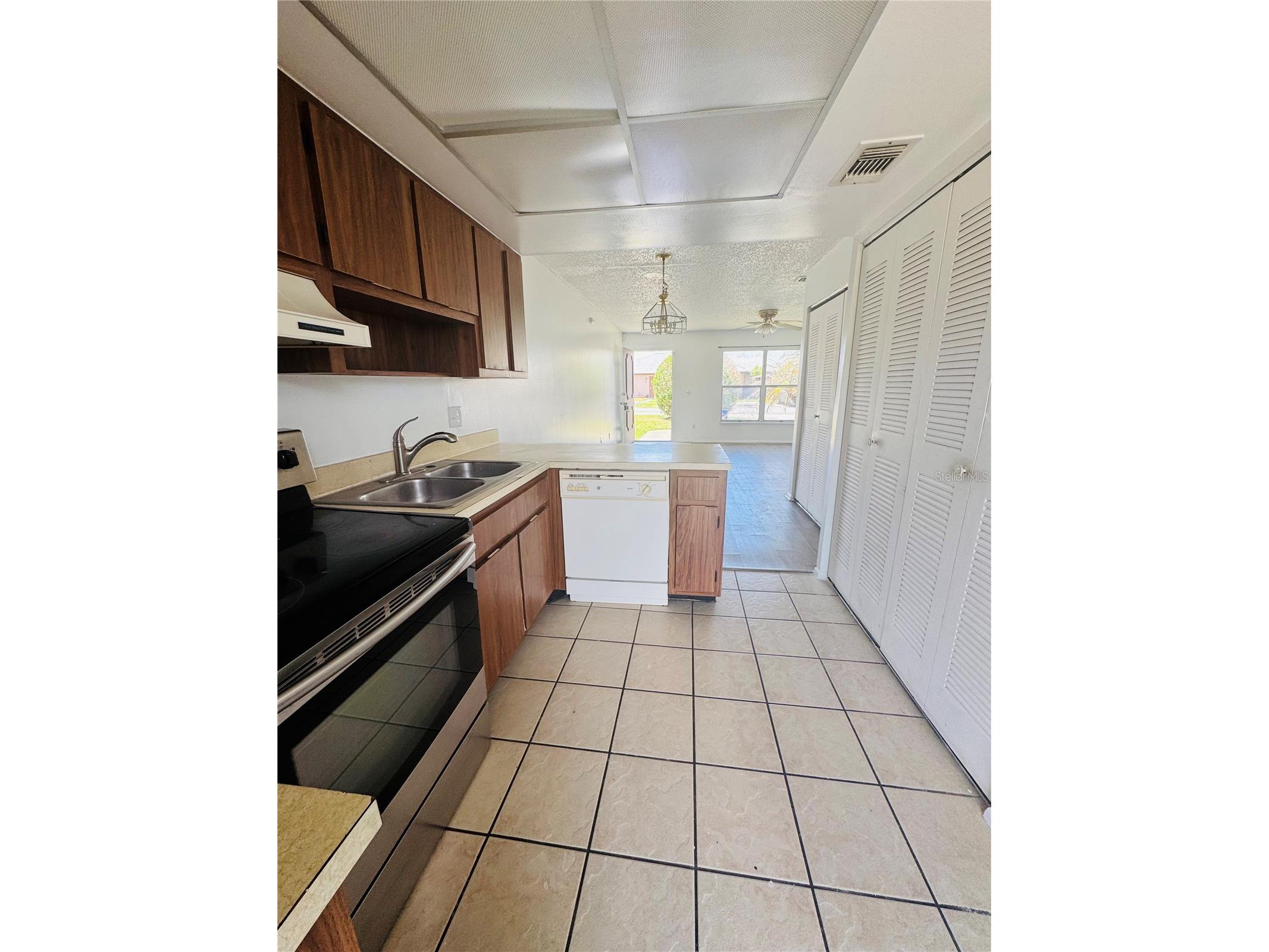 37 Las Brisas Way #37 Kissimmee FL 34743 S5147048 image7